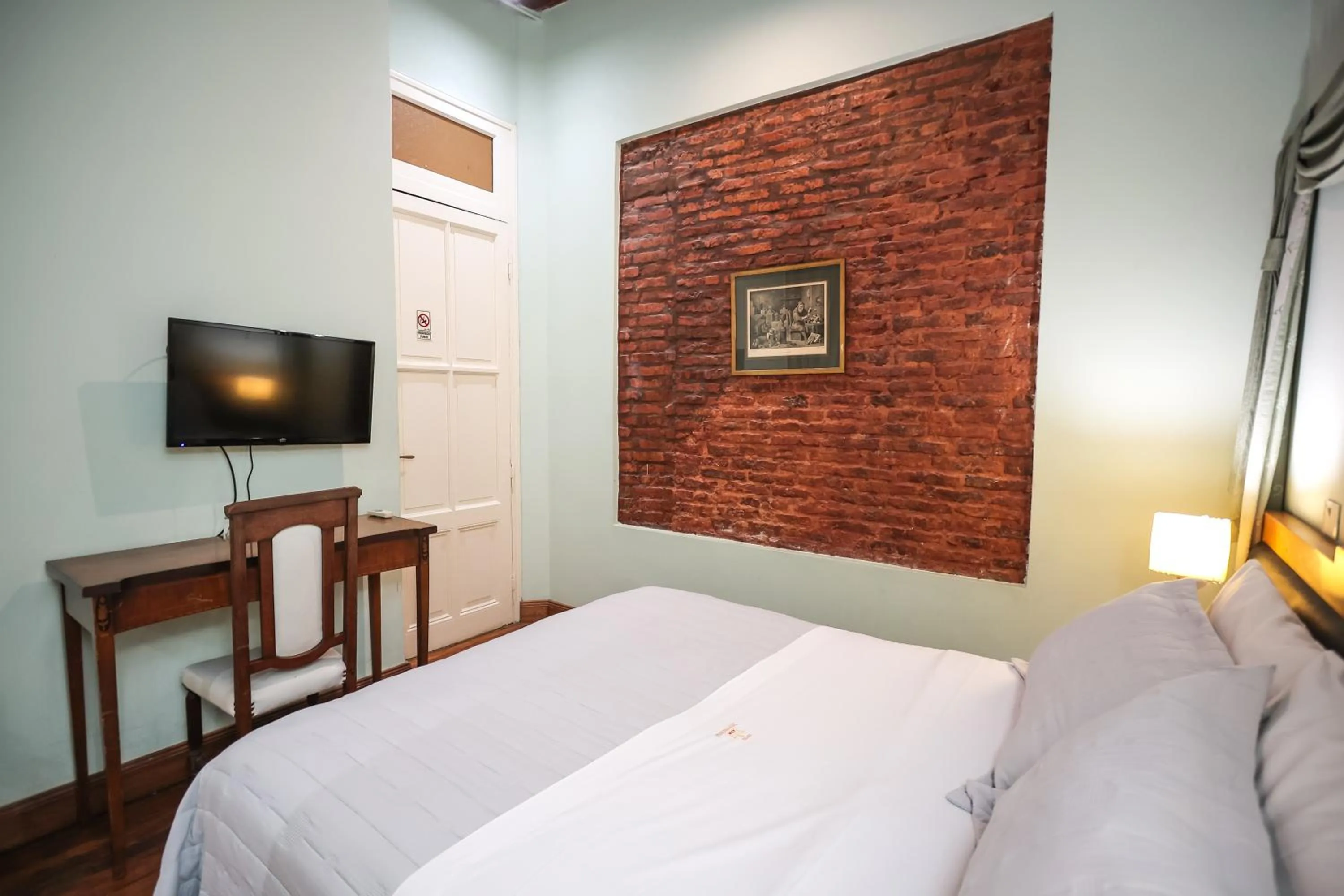 Photo of the whole room, Bed in Hotel A&B Internacional