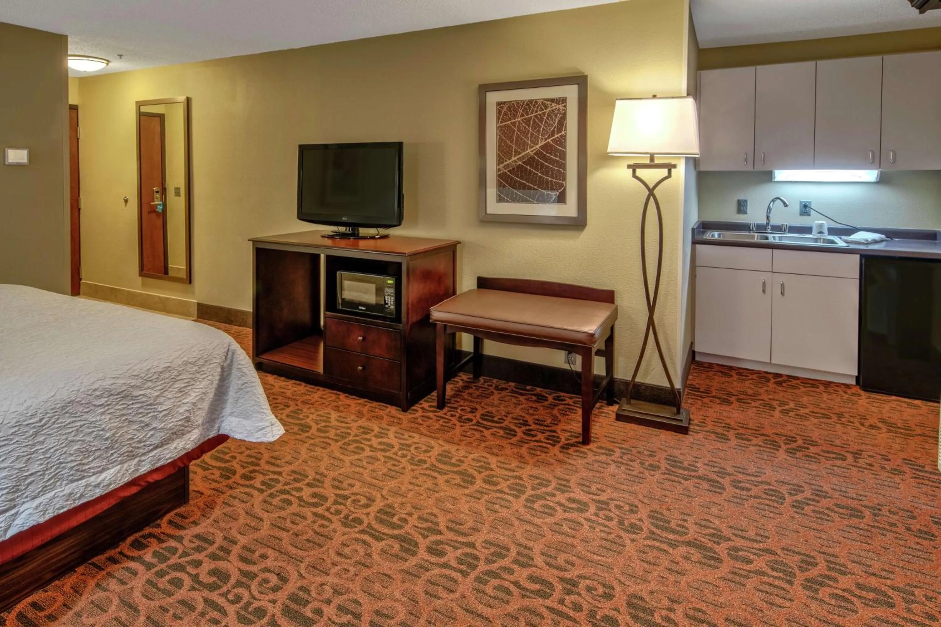 Bedroom, Bed in Hampton Inn Ashland