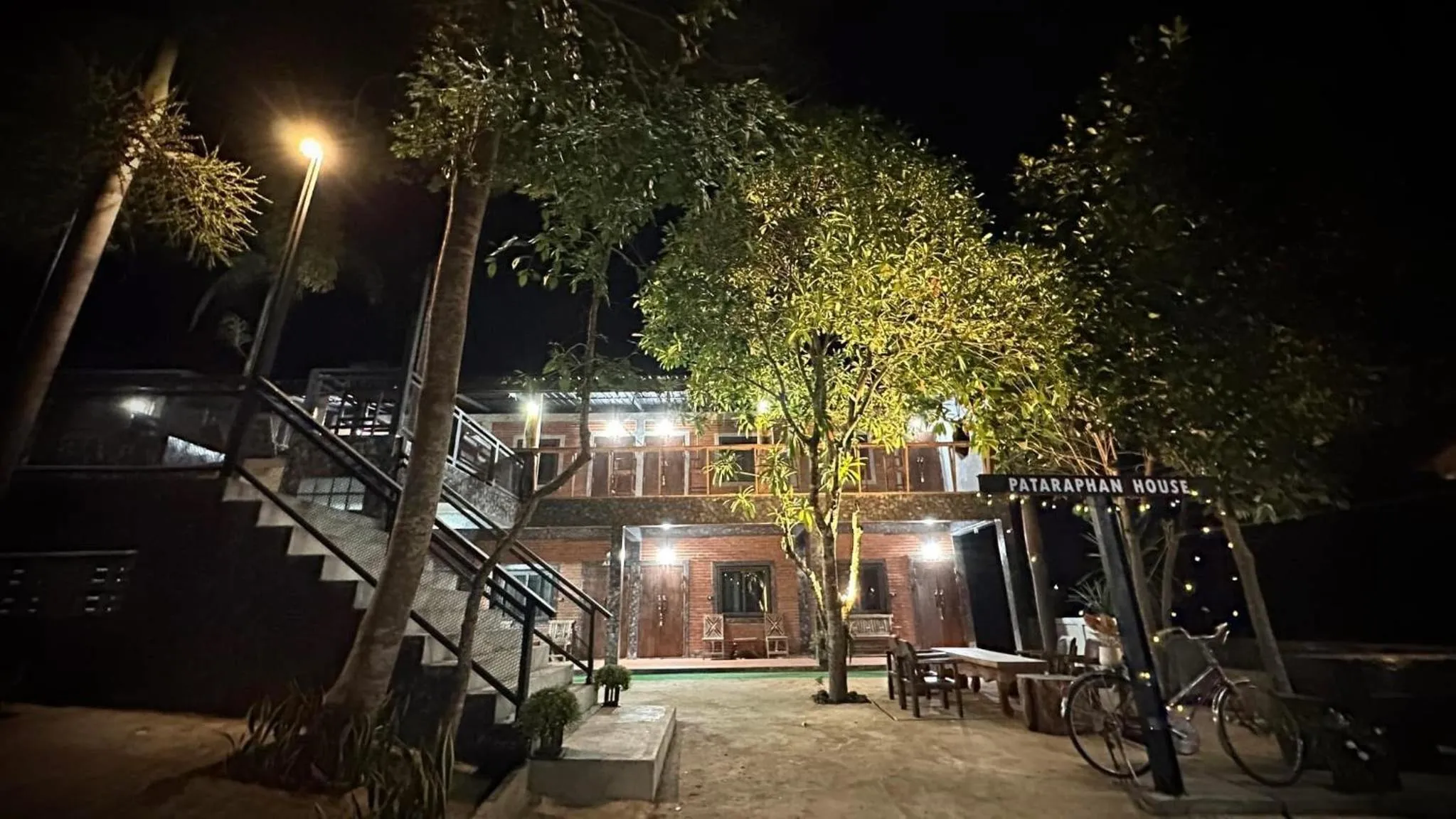 บ้านภทรพรรณ ขุนยวม แม่ฮ่องสอน PATARAPHAN HOUSE, Khunyuam, Maehongson, Thailand