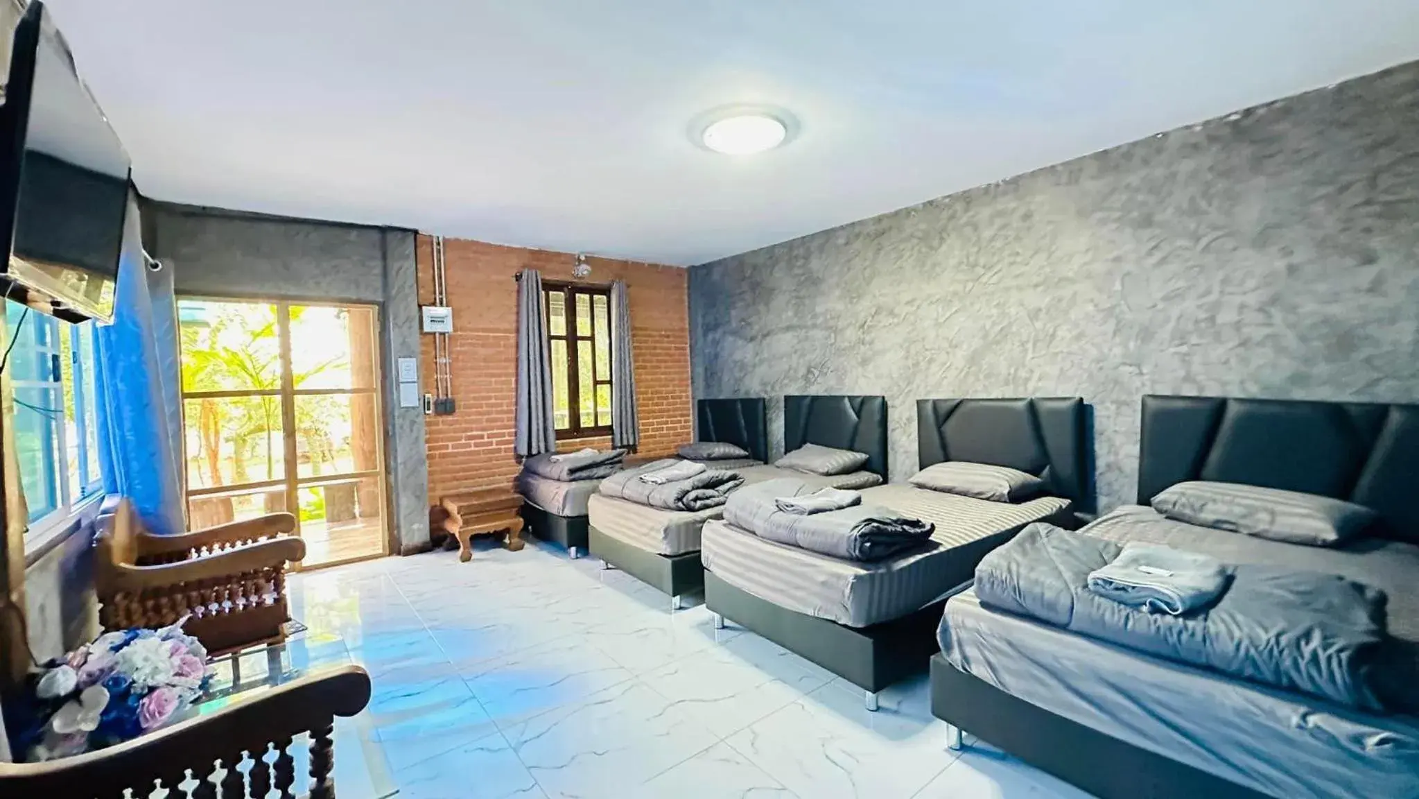 Comfort Quadruple Room in บ้านภทรพรรณ ขุนยวม แม่ฮ่องสอน PATARAPHAN HOUSE, Khunyuam, Maehongson, Thailand Comfort Quadruple Room in บ้านภทรพรรณ ขุนยวม แม่ฮ่องสอน PATARAPHAN HOUSE, Khunyuam, Maehongson, Thailand