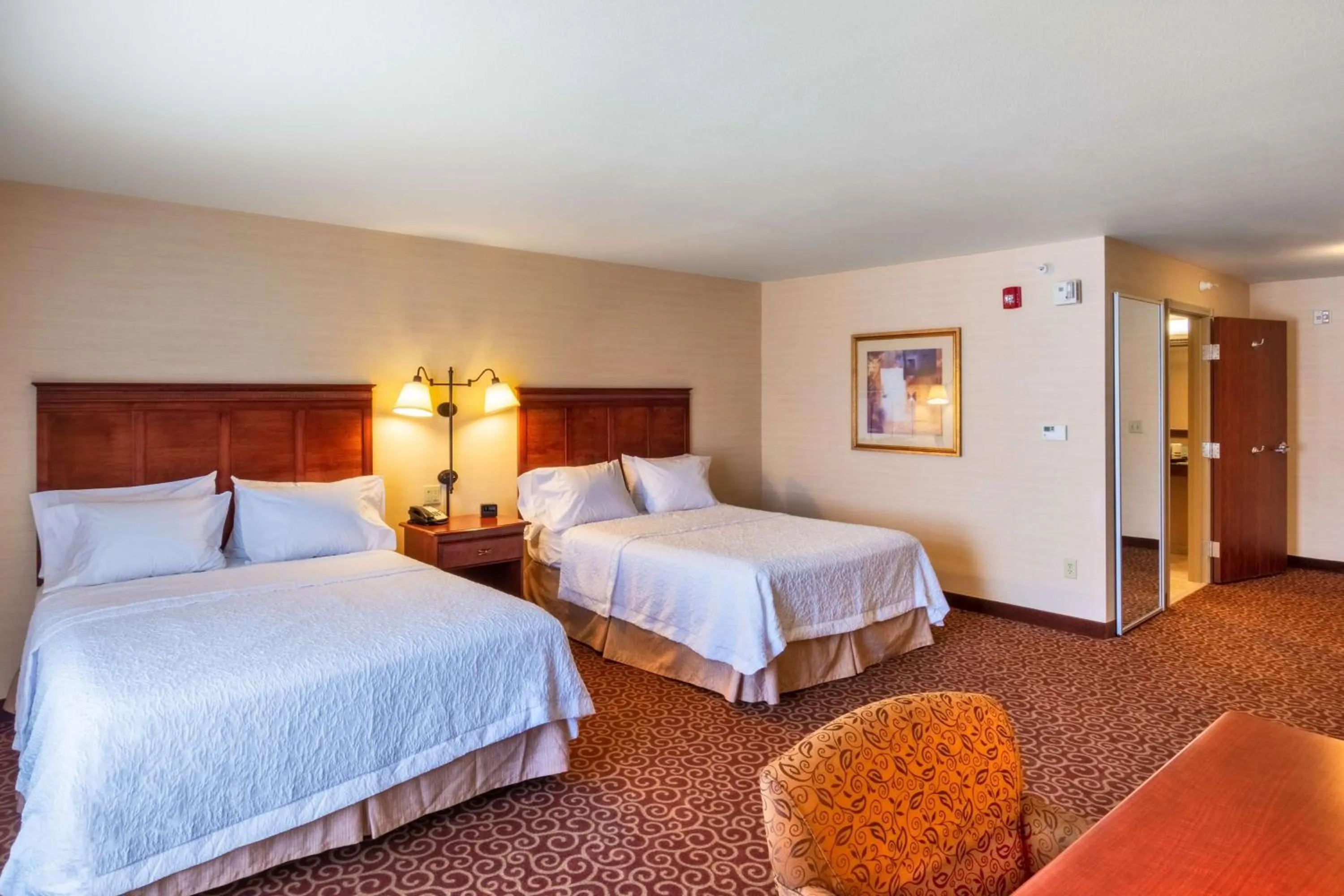 Bedroom, Bed in Hampton Inn Rawlins