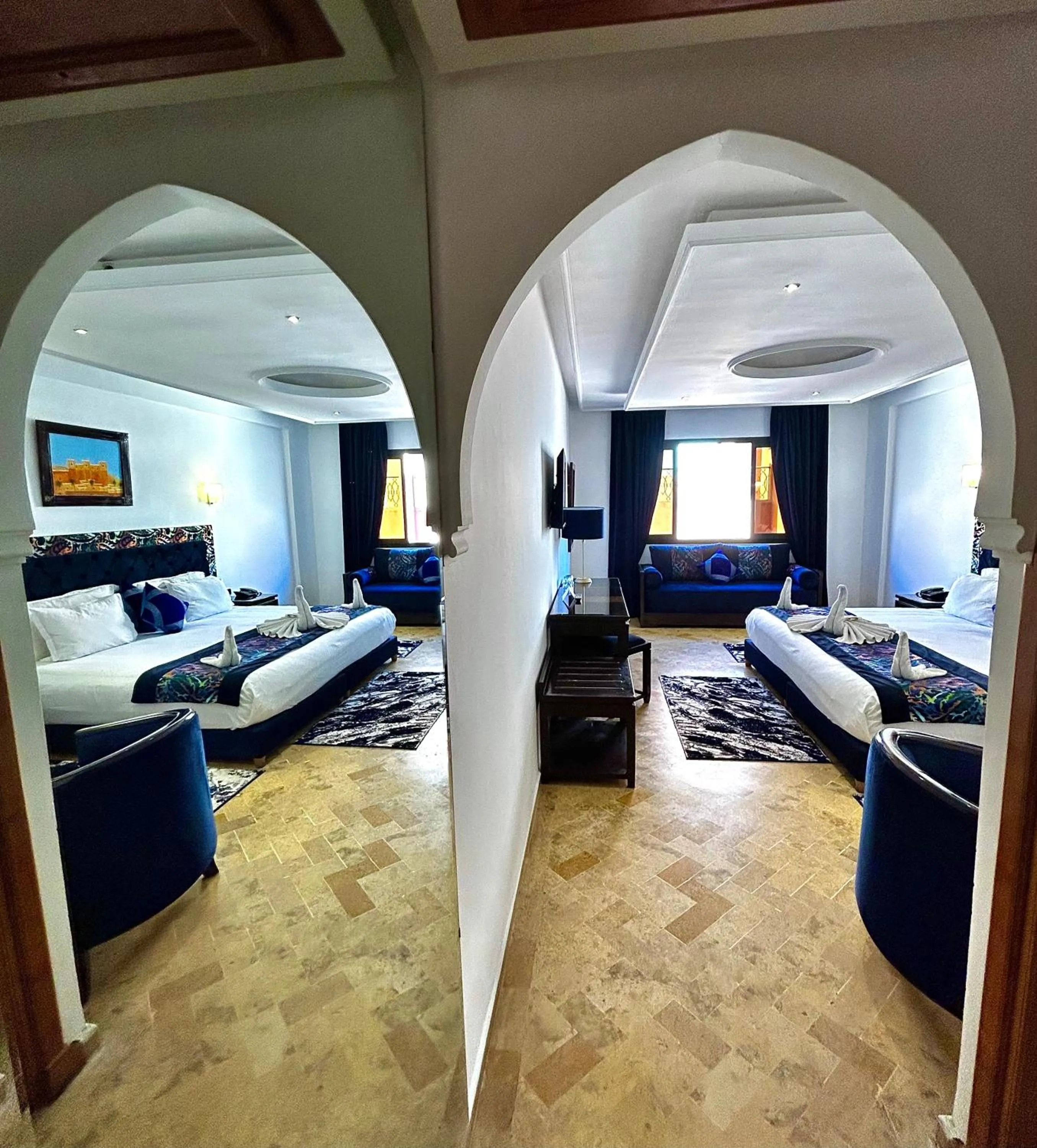 Photo of the whole room, Seating Area in Hotel Les Trois Palmiers