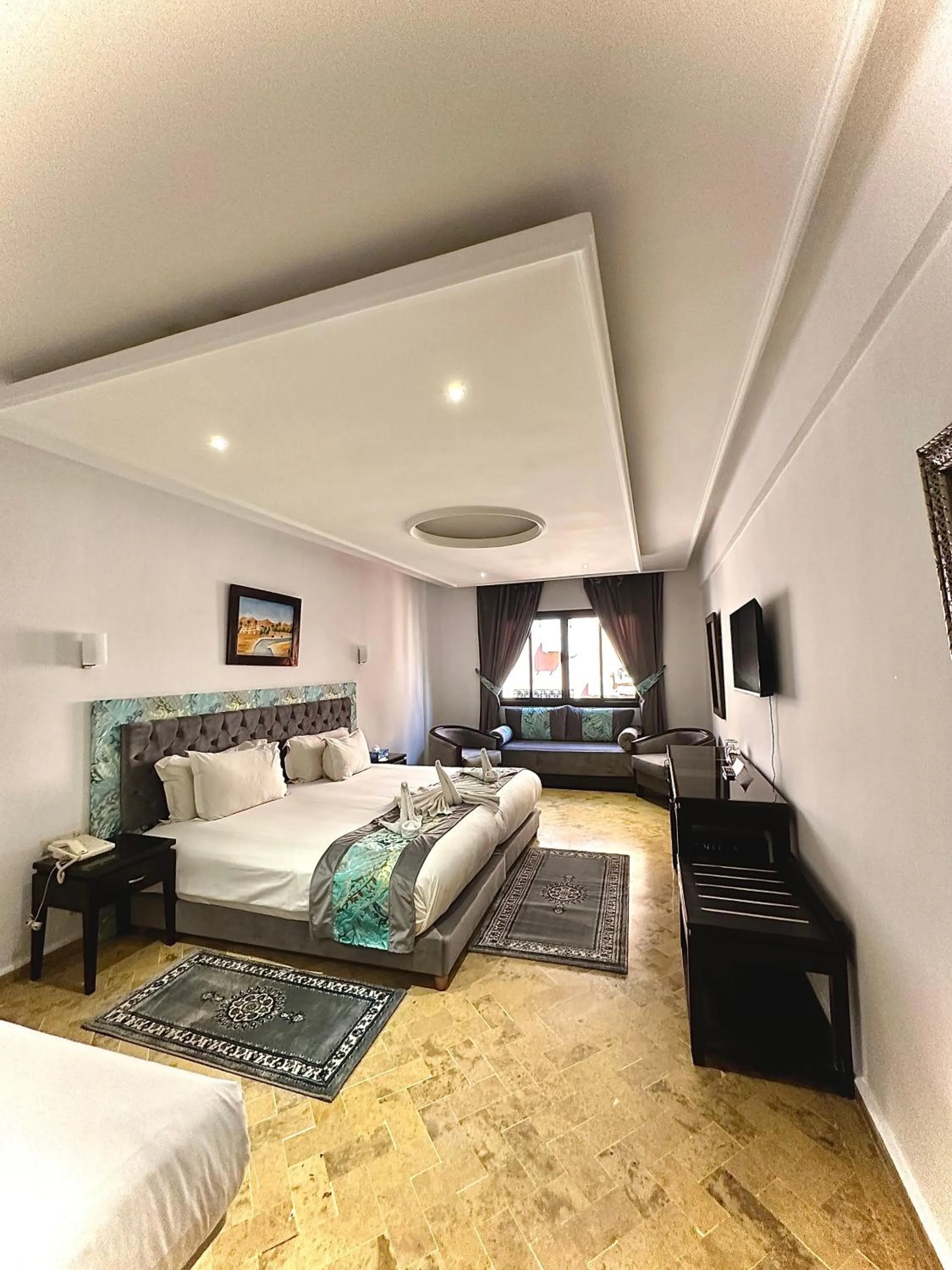 Photo of the whole room, Seating Area in Hotel Les Trois Palmiers