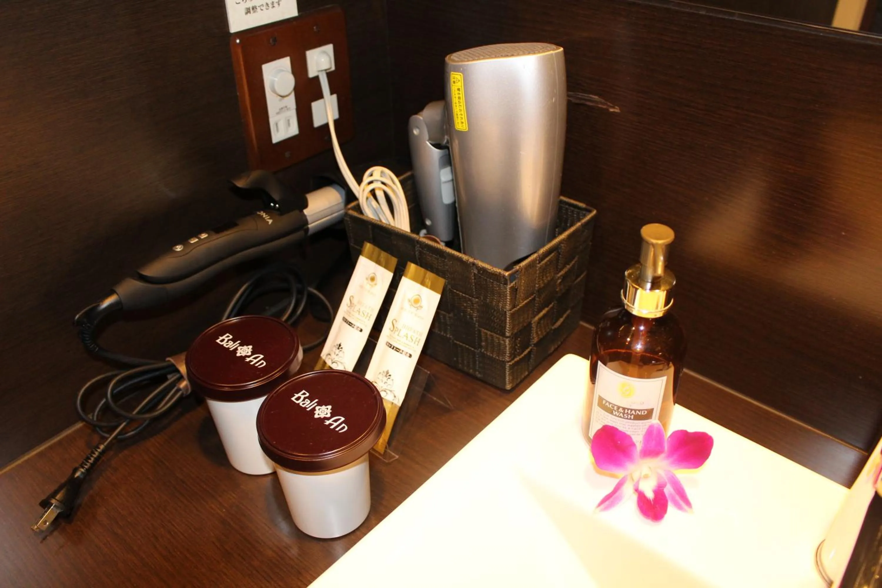 Photo of the whole room in Hotel BaliAn Resort Kawasaki