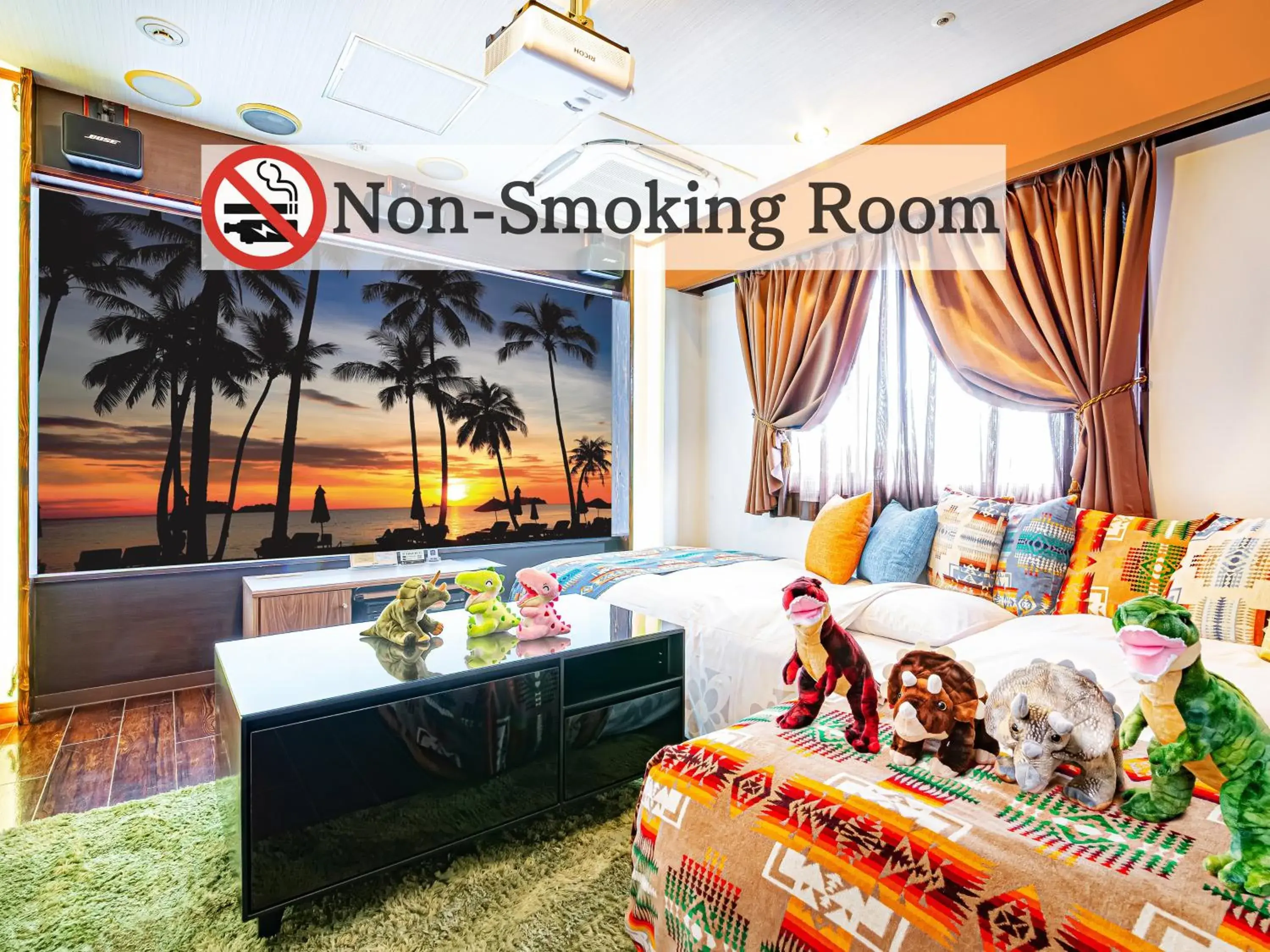 Connecting Rooms with a 120-inch Projector in Hotel BaliAn Resort Kawasaki Connecting Rooms with a 120-inch Projector in Hotel BaliAn Resort Kawasaki