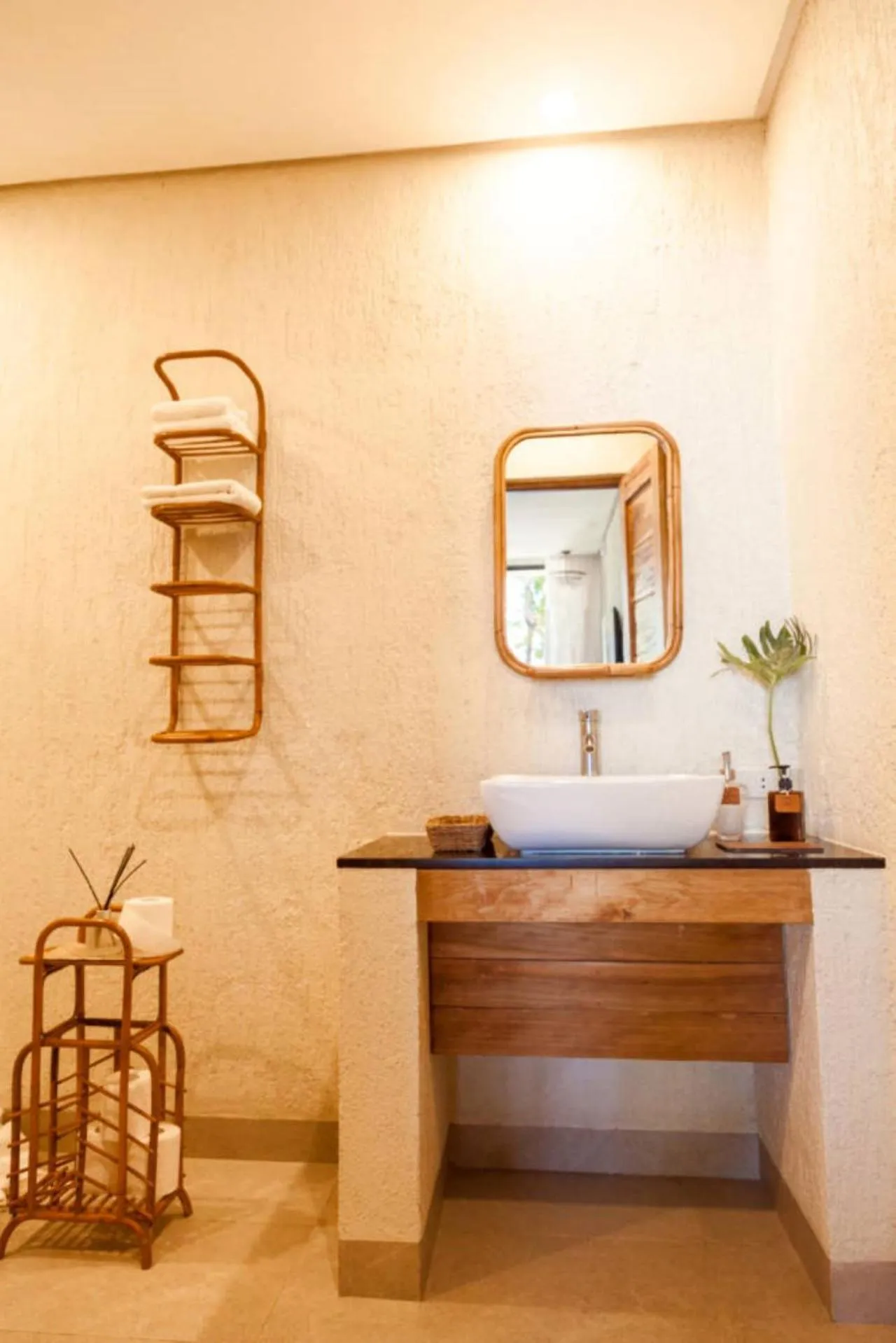 Bathroom in Frangipani El Nido