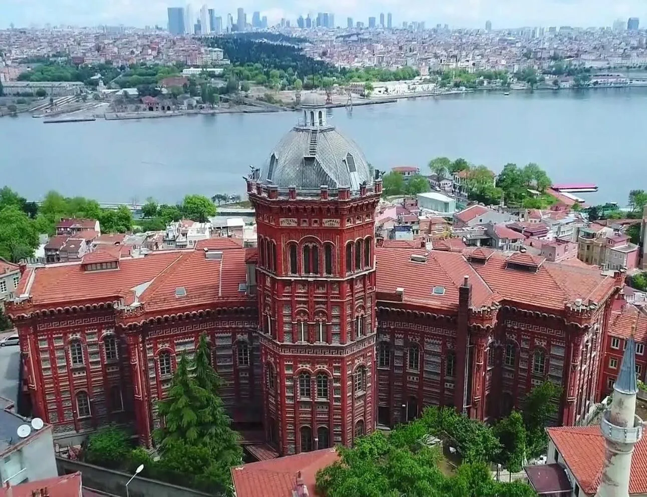 Landmark view in Sparkle Hotel