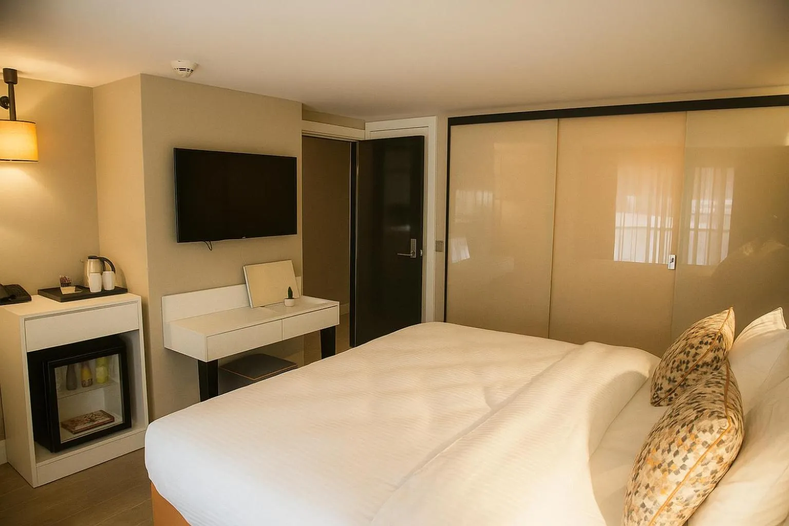 Bed in Sparkle Hotel