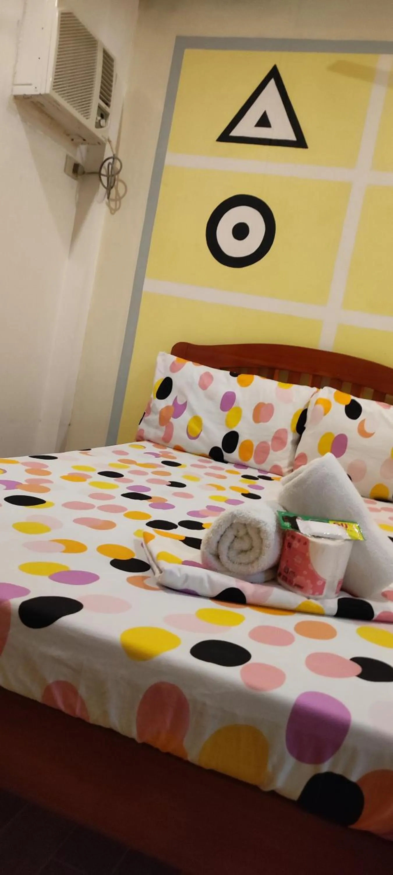 Bed in Vali-Joe Travel Lodge