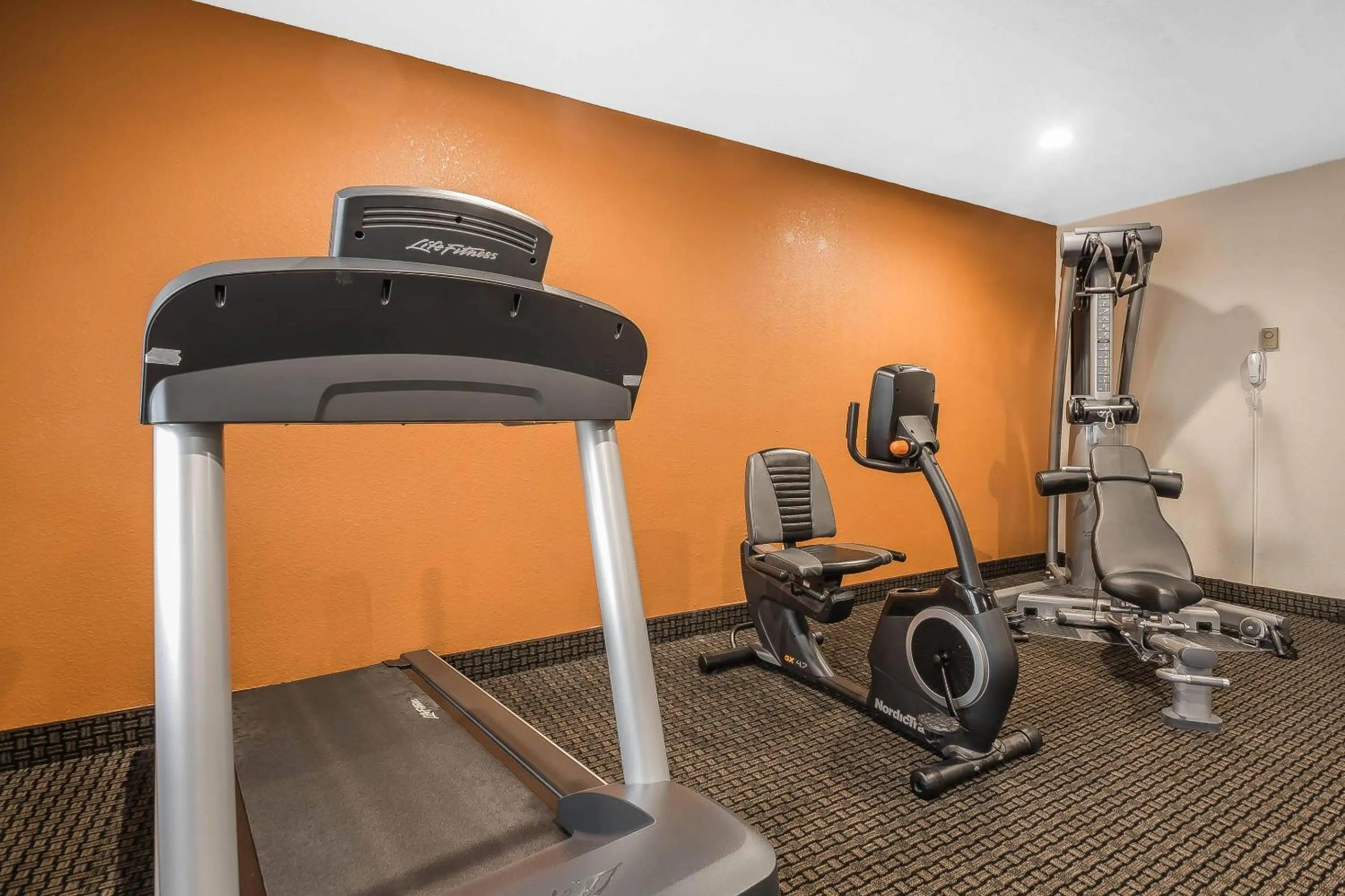 Fitness centre/facilities in Quality Inn Janesville North