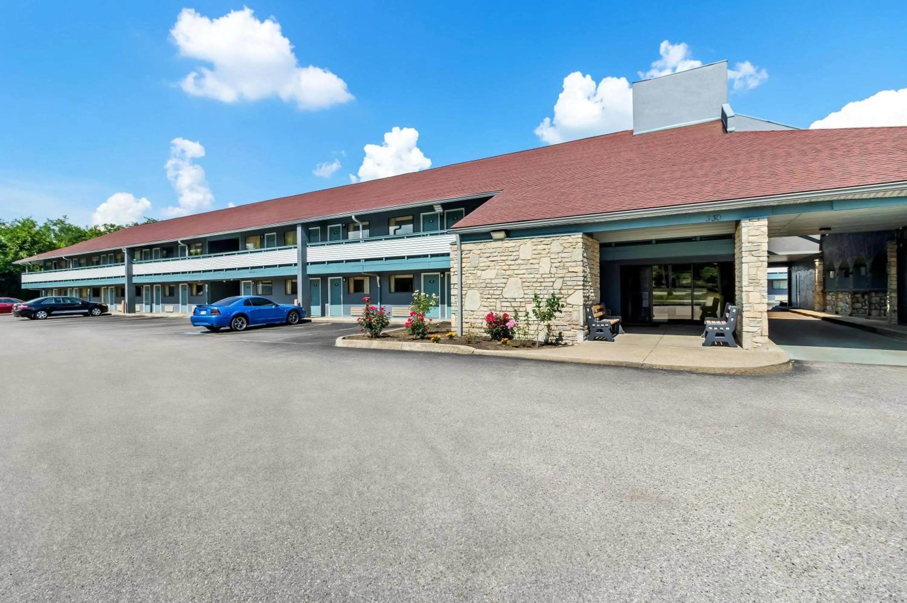 Property building in Super 8 by Wyndham Cincinnati-Springdale OH