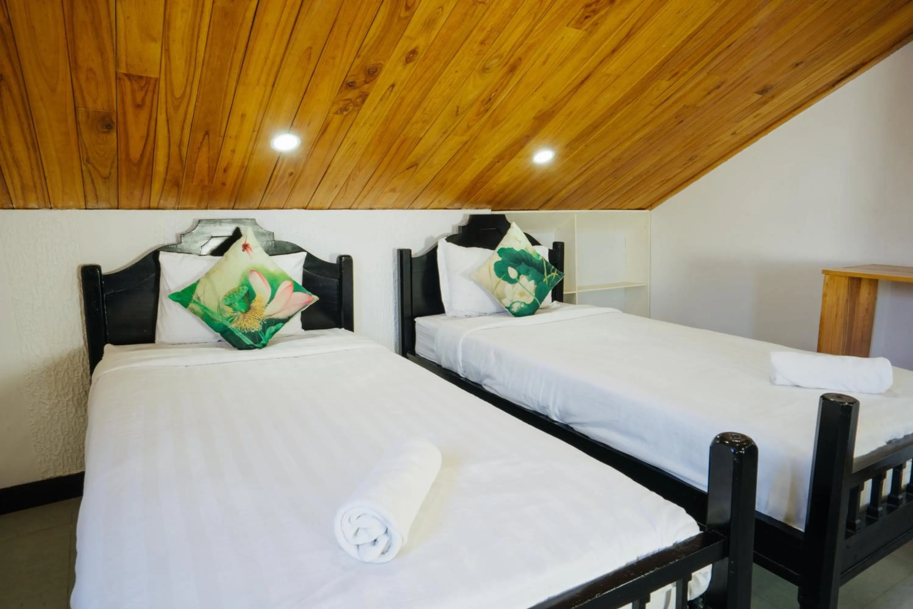 Bed in Hoi An Lotus Aroma Villa