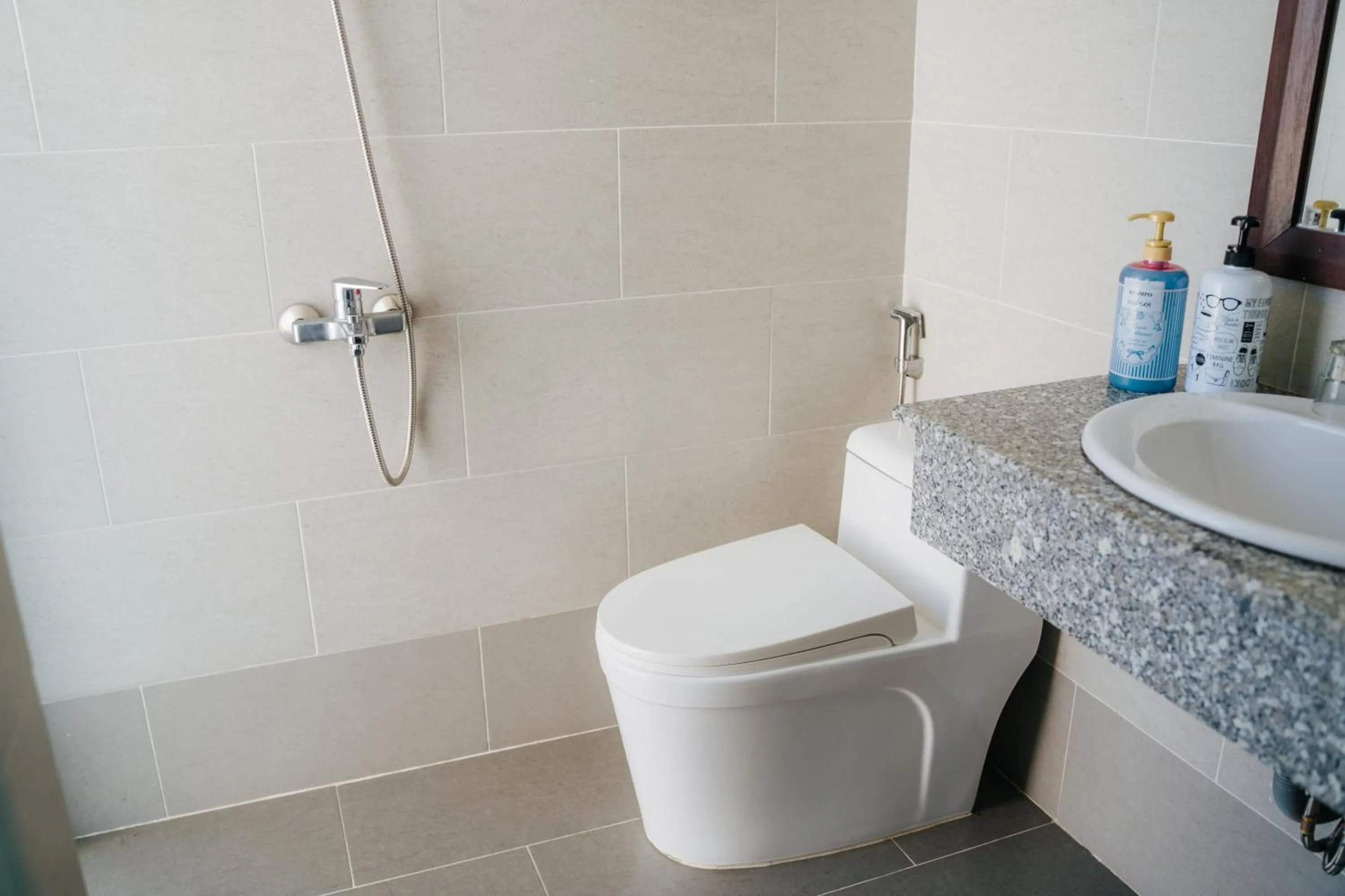 Bathroom in Hoi An Lotus Aroma Villa