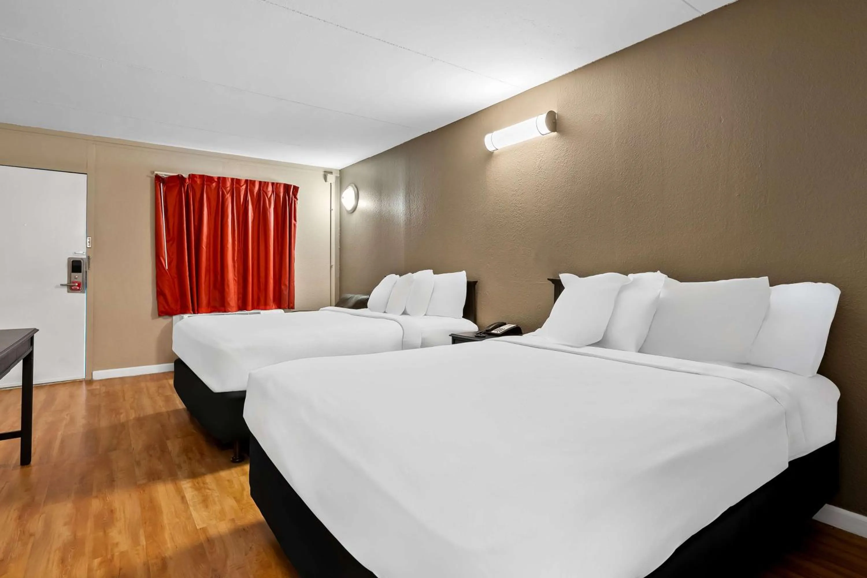 Bedroom, Bed in Americas Best Value Inn Danville