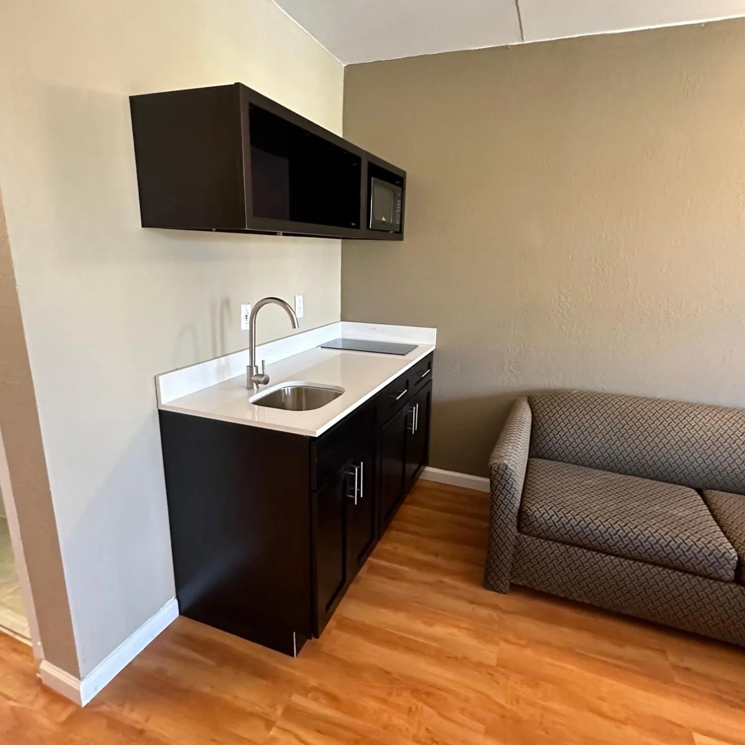 Kitchen or kitchenette in Americas Best Value Inn Danville