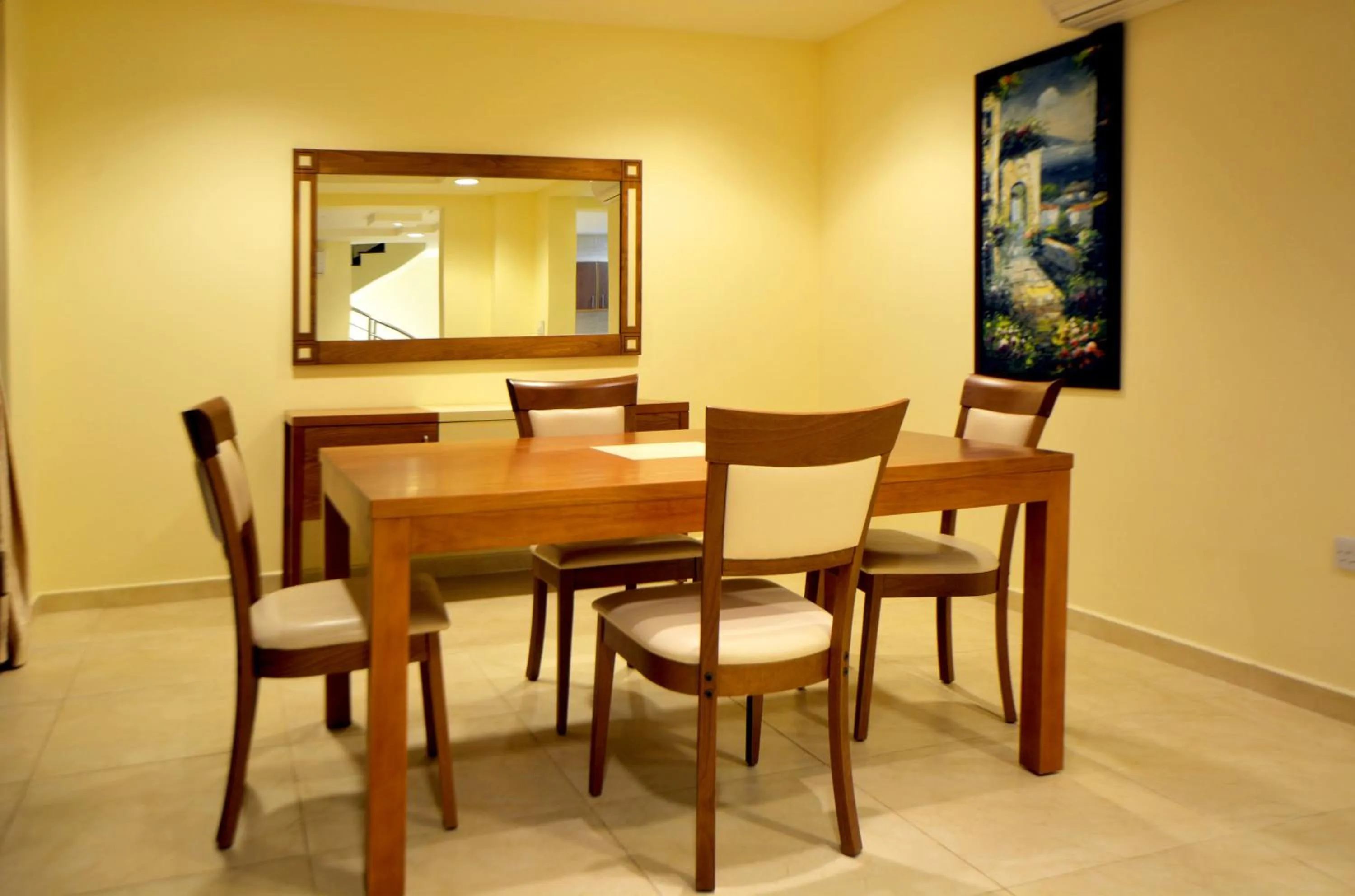 Dining area in Public Security Hotel & Chalets