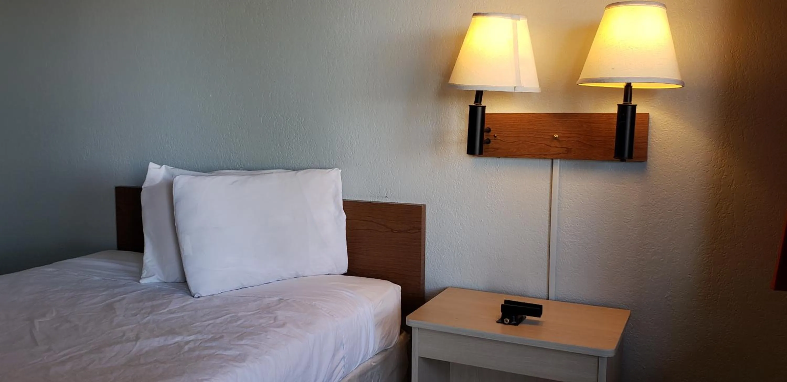Bedroom, Bed in Minsk Hotels - Extended Stay, I-10 Tucson Airport