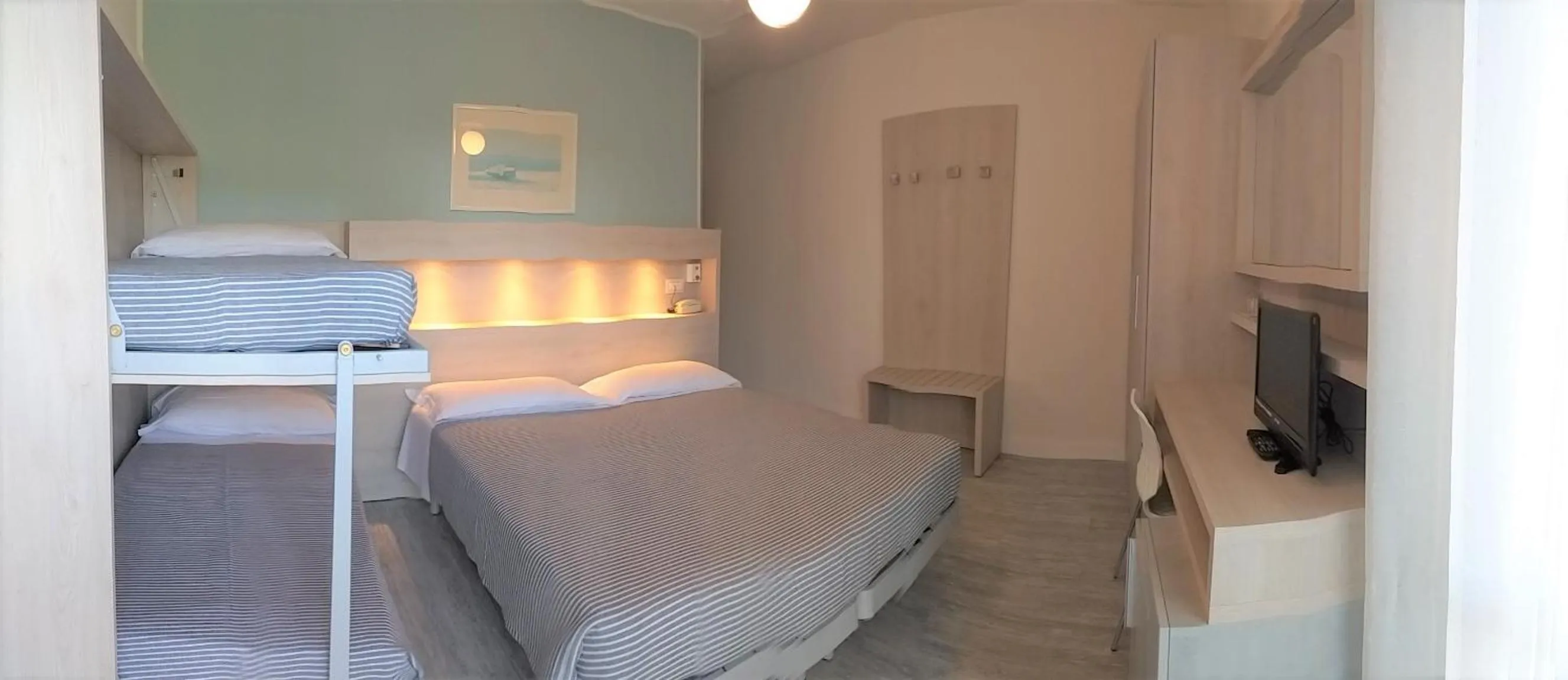 Photo of the whole room in La Coccinella Residence