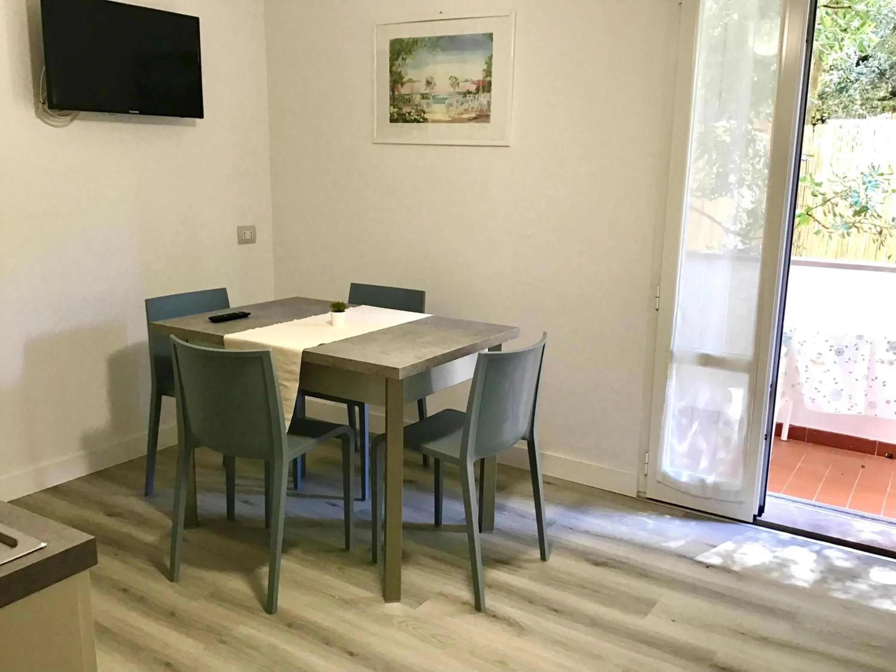 Dining area in La Coccinella Residence