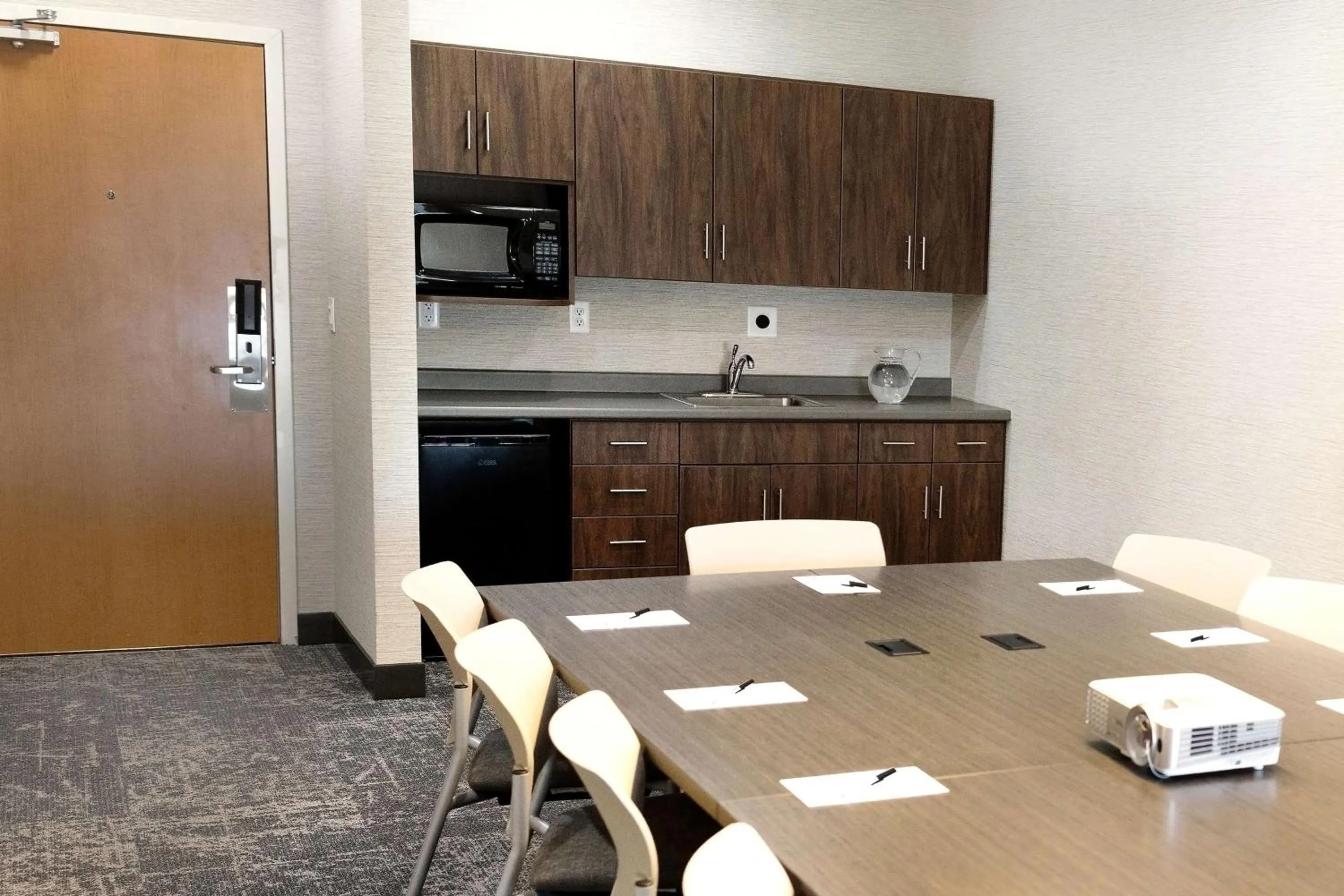 Meeting/conference room in Hampton Inn Mitchell