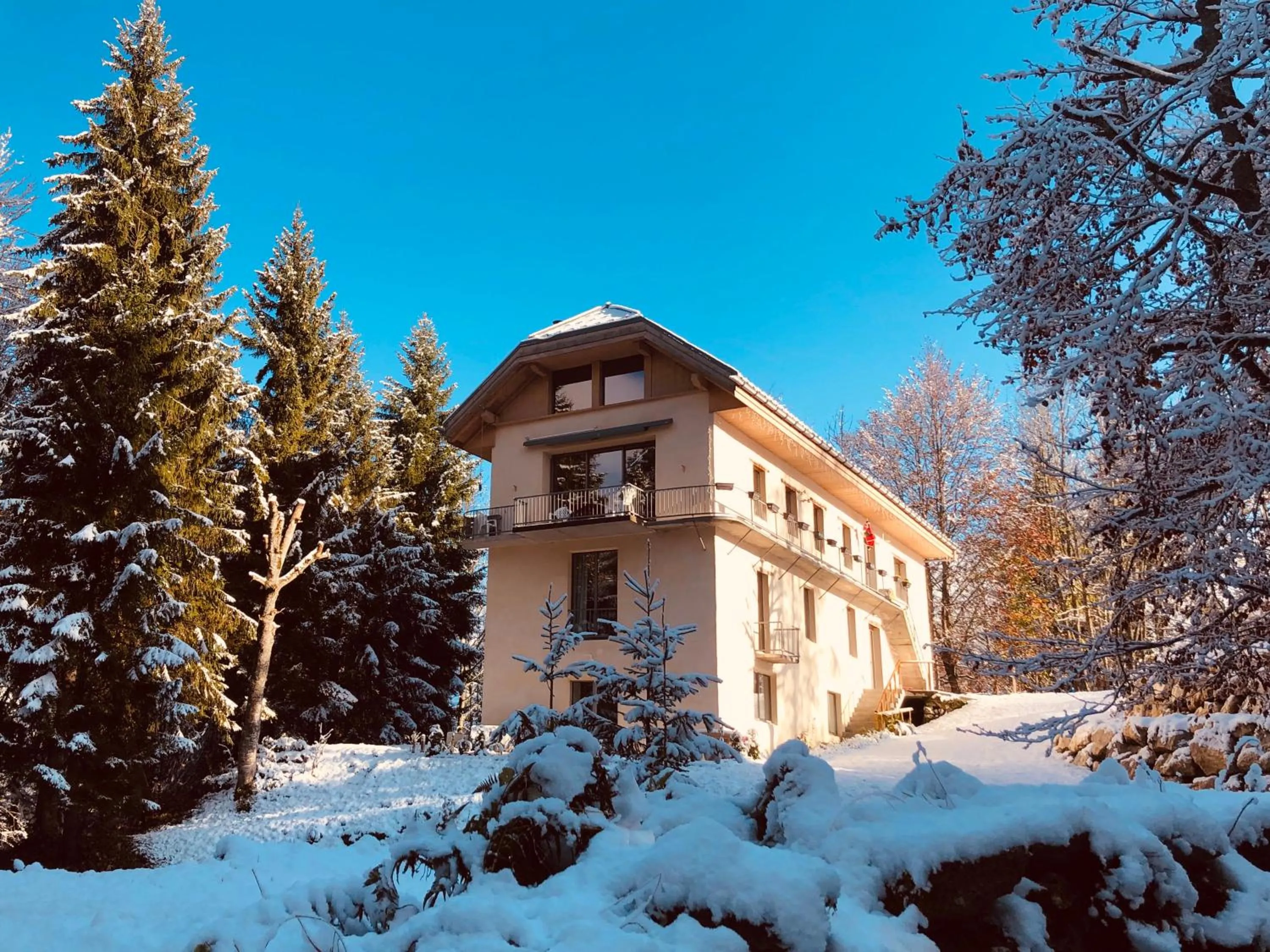 Facade/entrance in Le Moulin des Olirics
