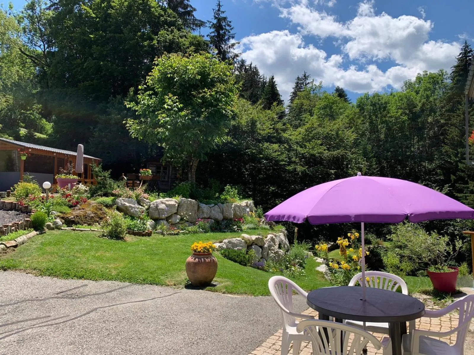 Patio in Le Moulin des Olirics