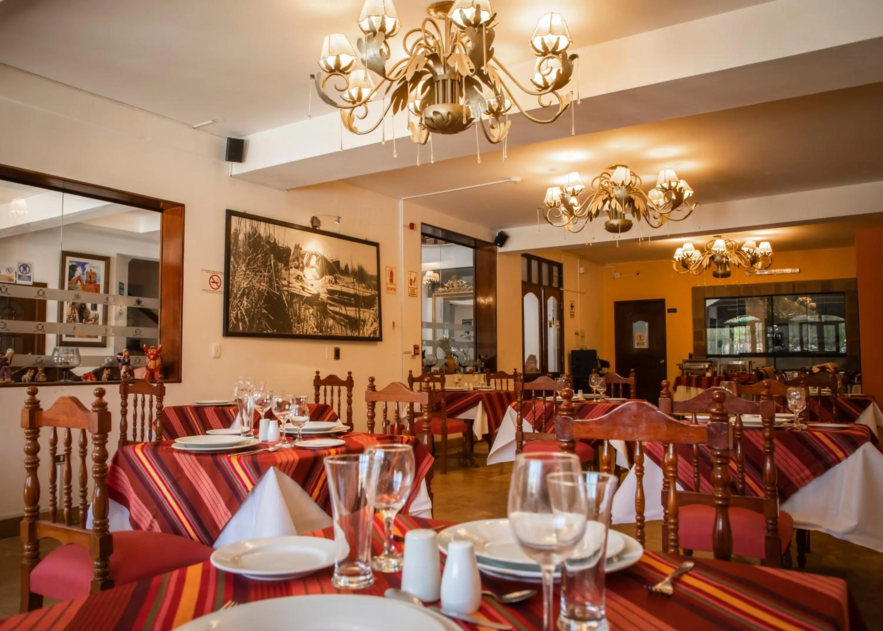 Restaurant/places to eat in Hotel Hacienda Plaza de Armas