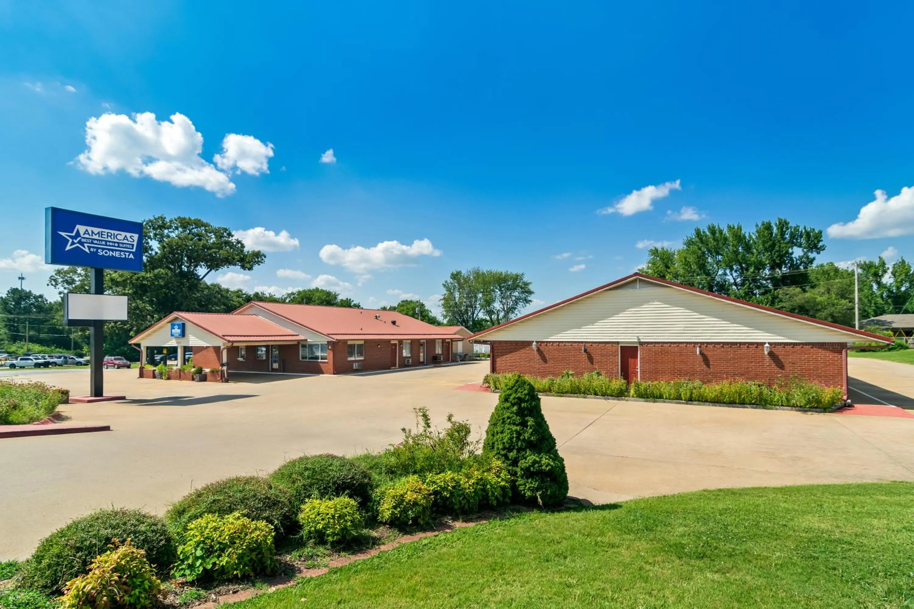 Americas Best Value Inn and Suites Siloam Springs