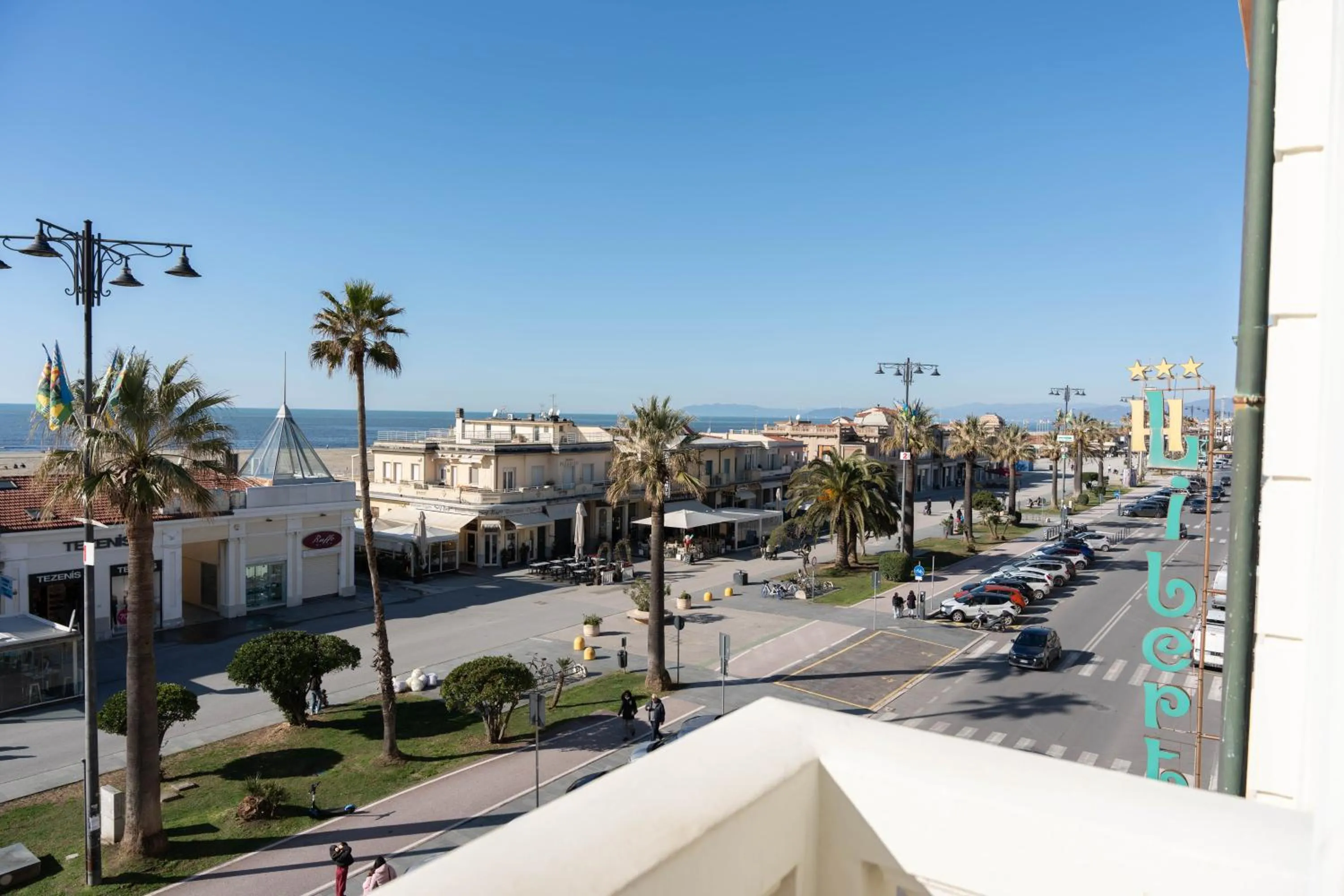 Sea view in Hotel London