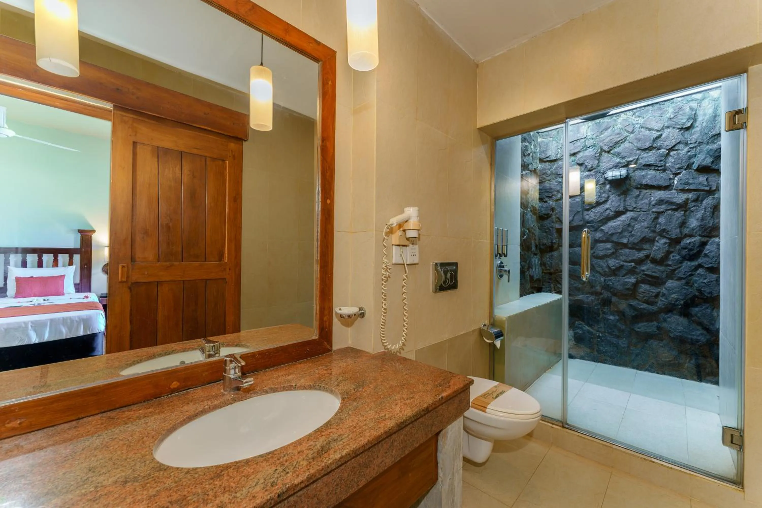 Shower in Siddhalepa Ayurveda Resort - All Meals, Ayurveda Treatment and Yoga