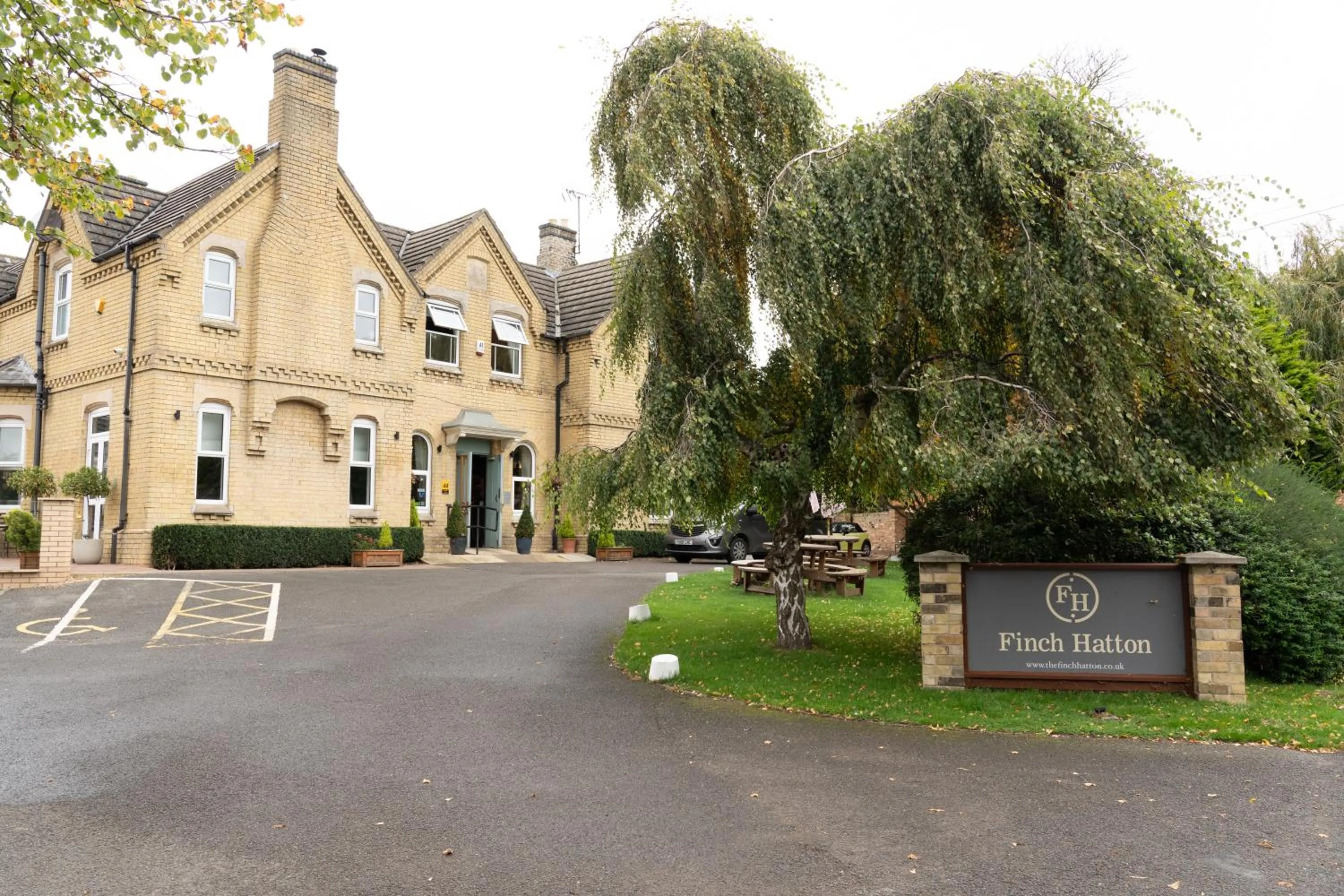Garden in The Finch Hatton Arms