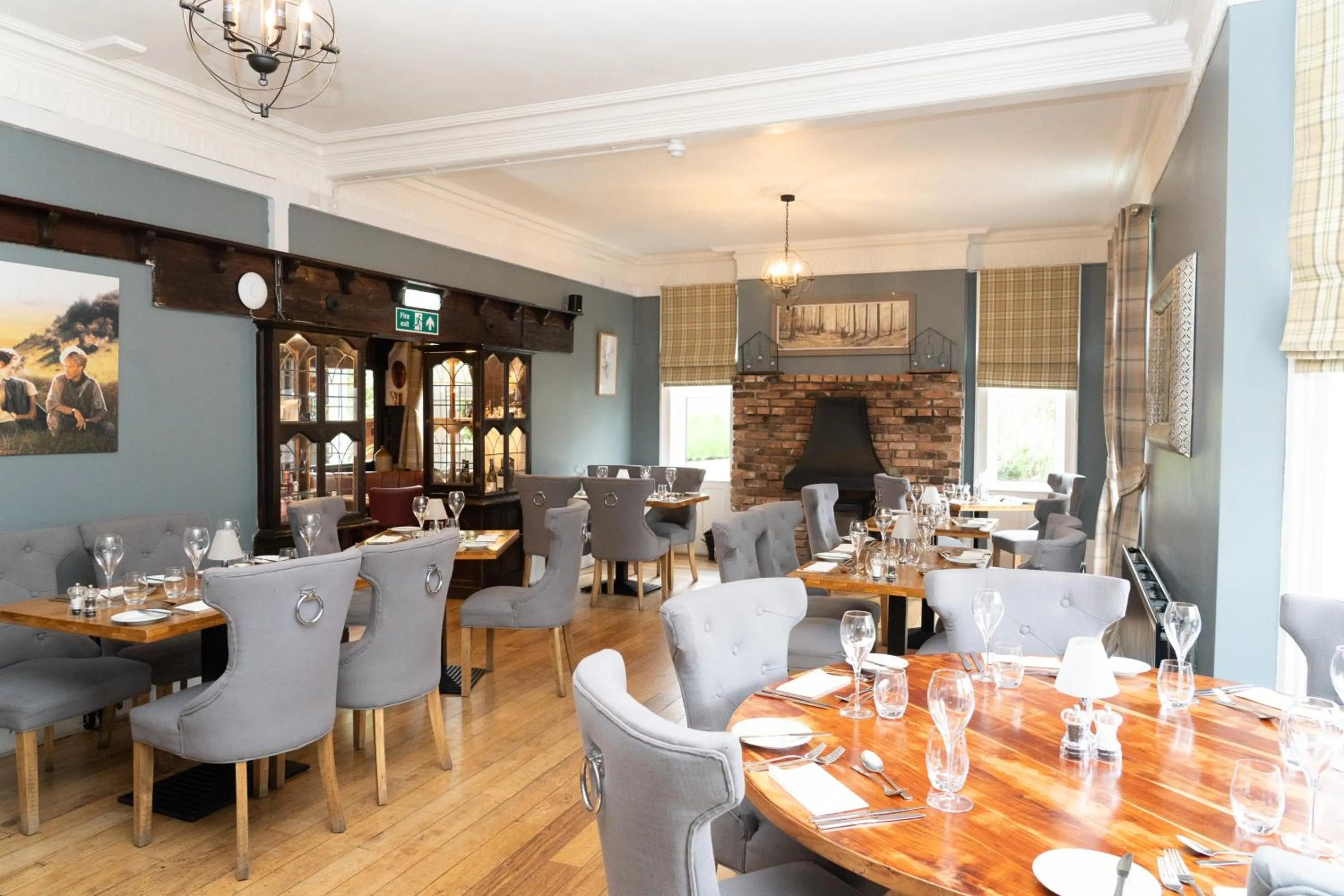 Restaurant/places to eat in The Finch Hatton Arms
