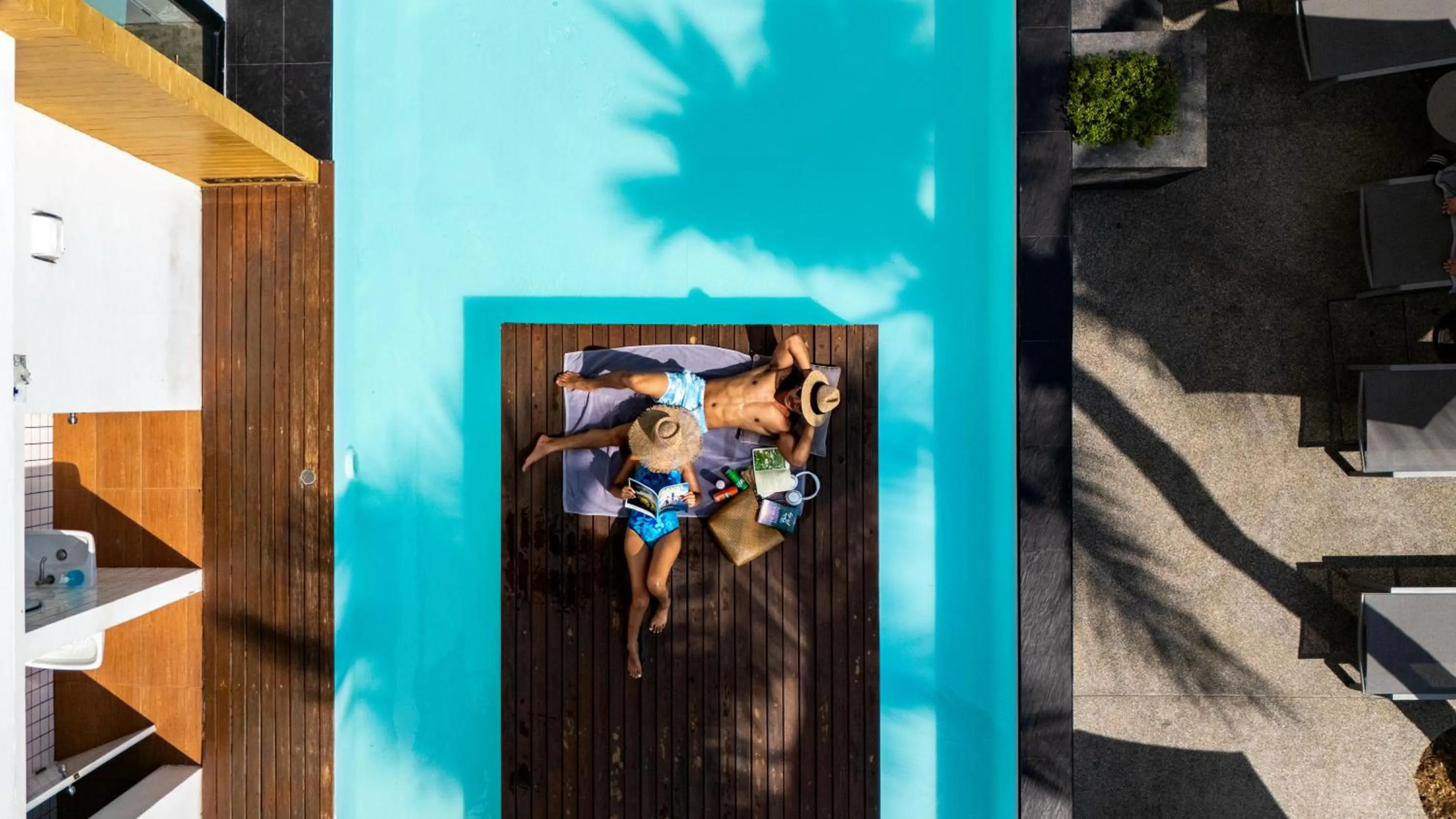 Swimming pool in Book a Bed Poshtel - SHA Plus