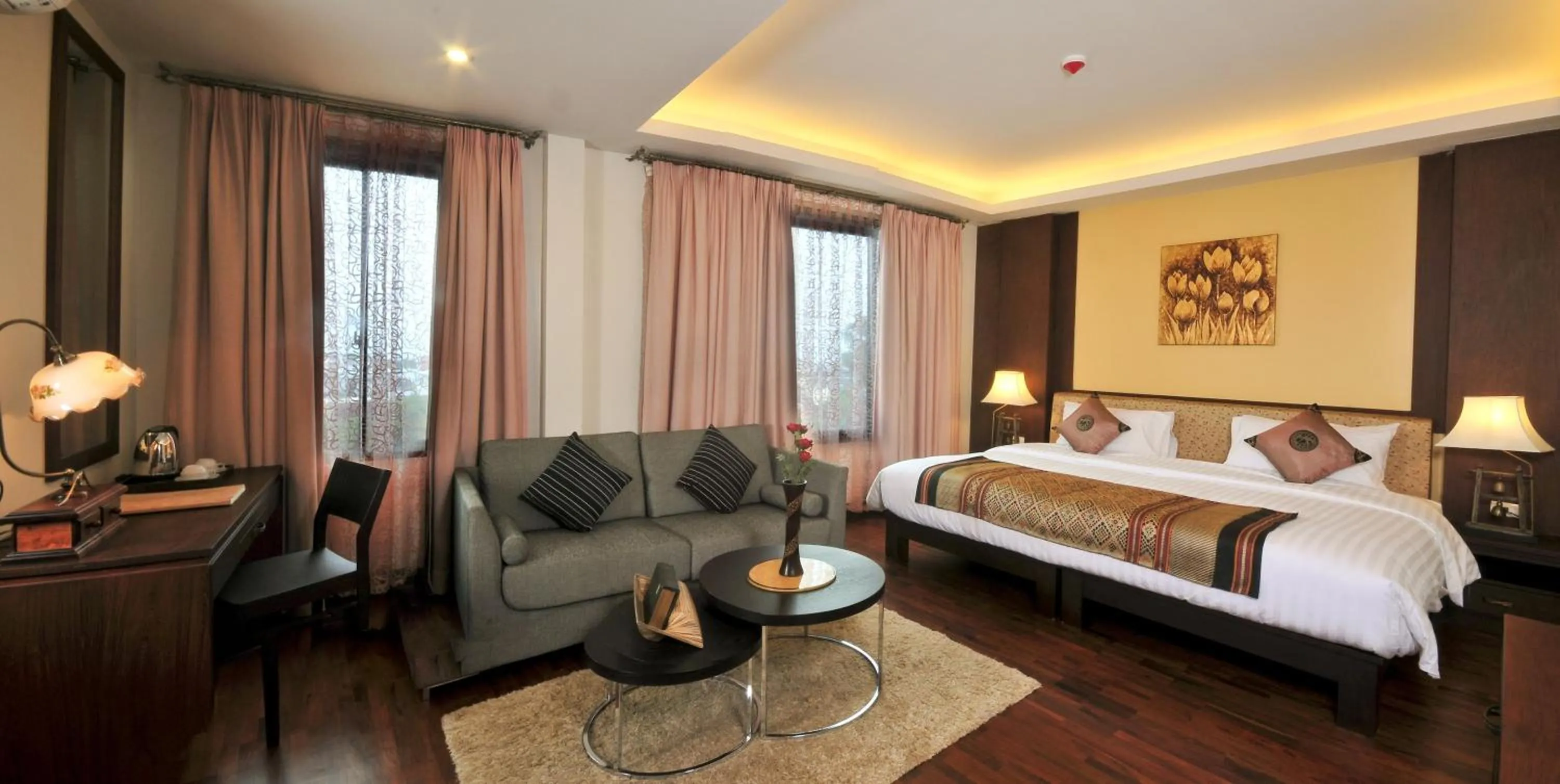 Photo of the whole room, Bed in Salana Boutique Hotel