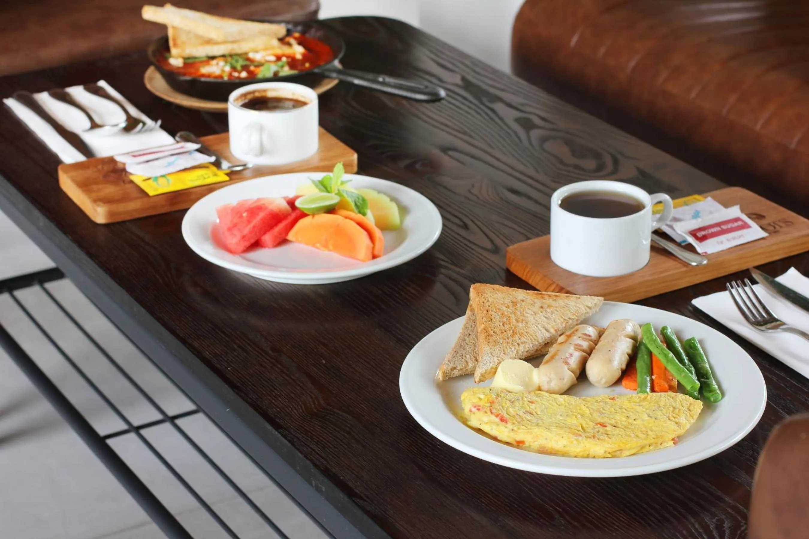 Breakfast in Putri Ayu Cottages