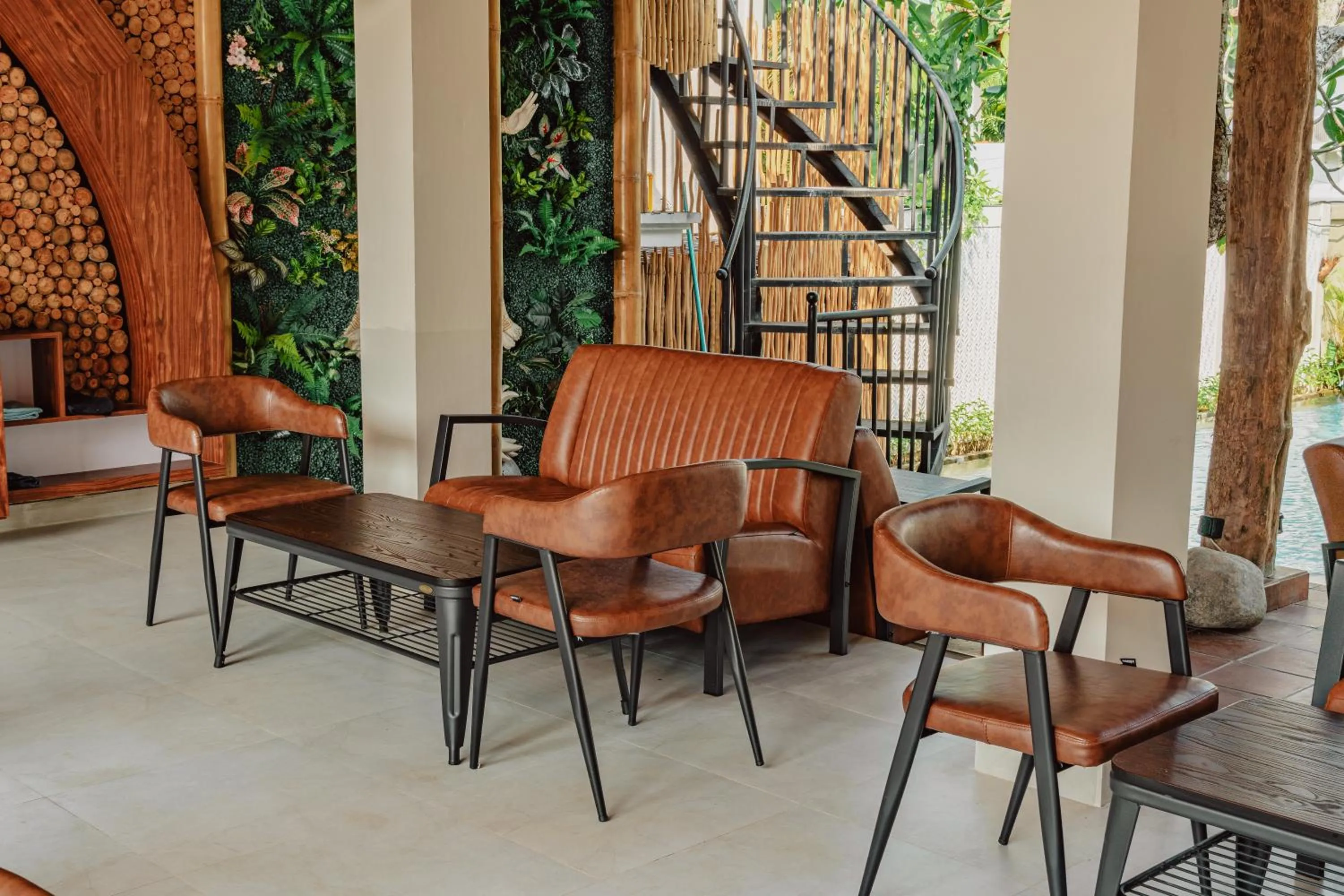 Restaurant/places to eat in Putri Ayu Cottages