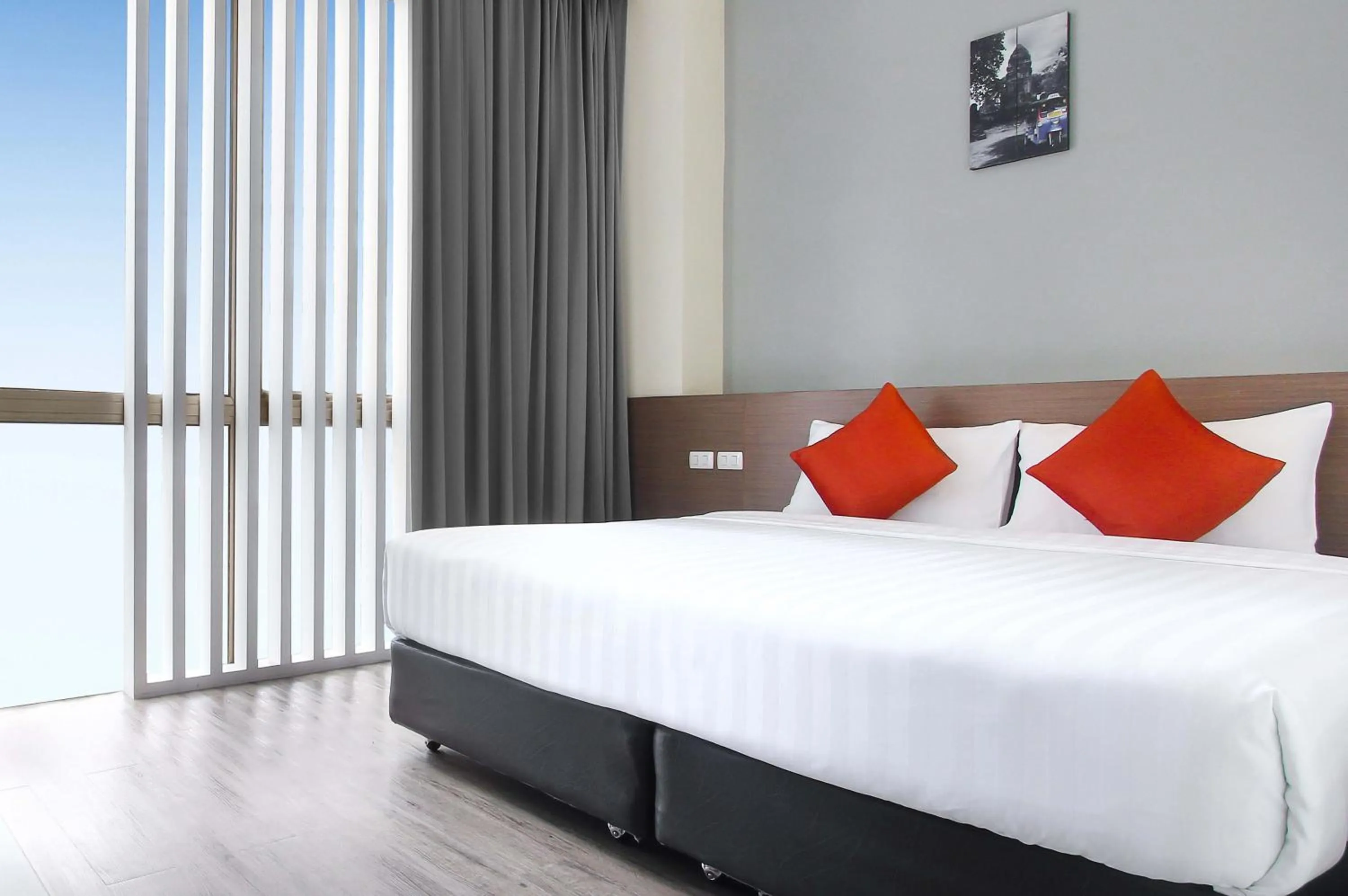 Bedroom, Room Photo in D Varee Xpress Makkasan Hotel