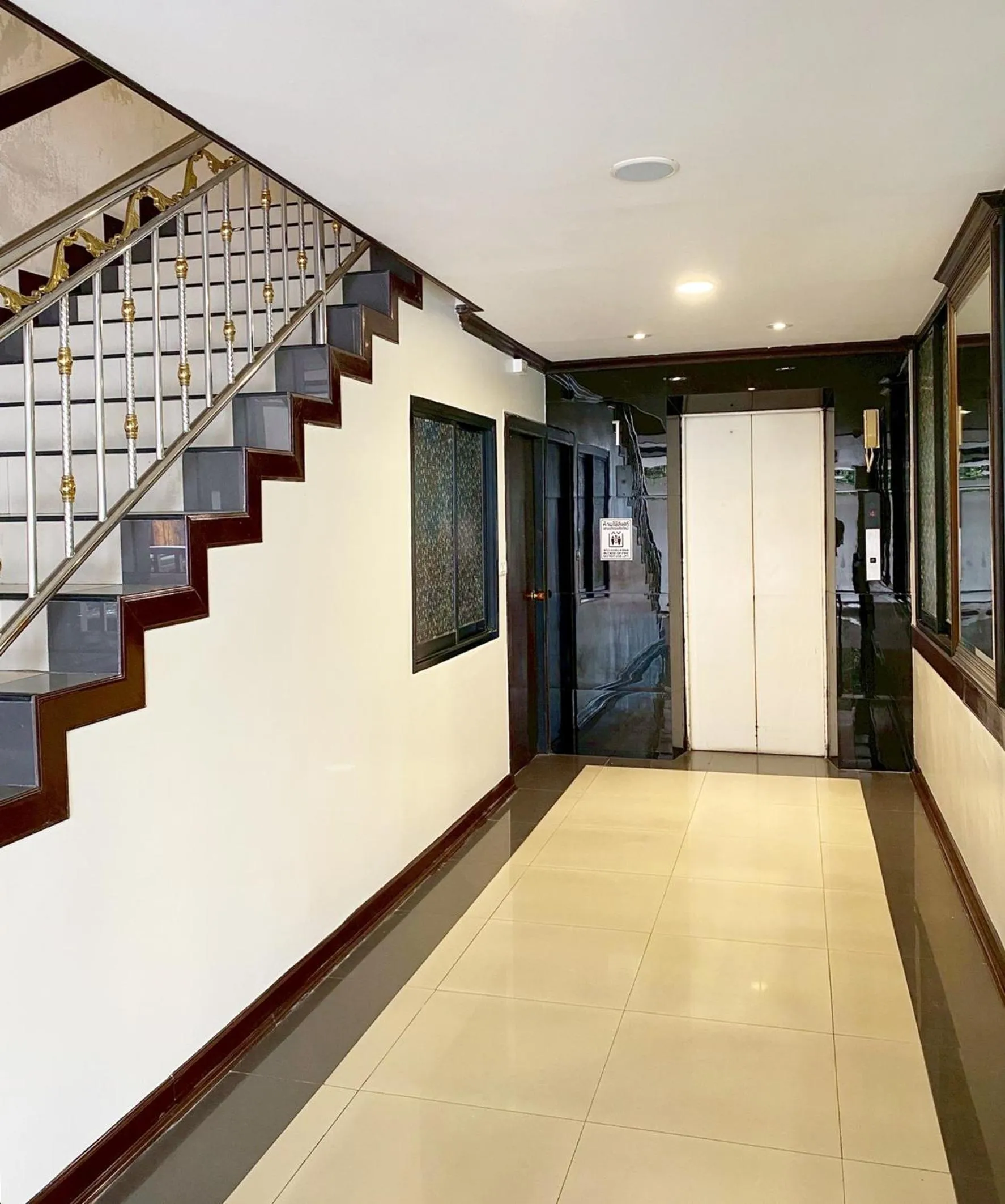 Property building in Romena Grand Hotel