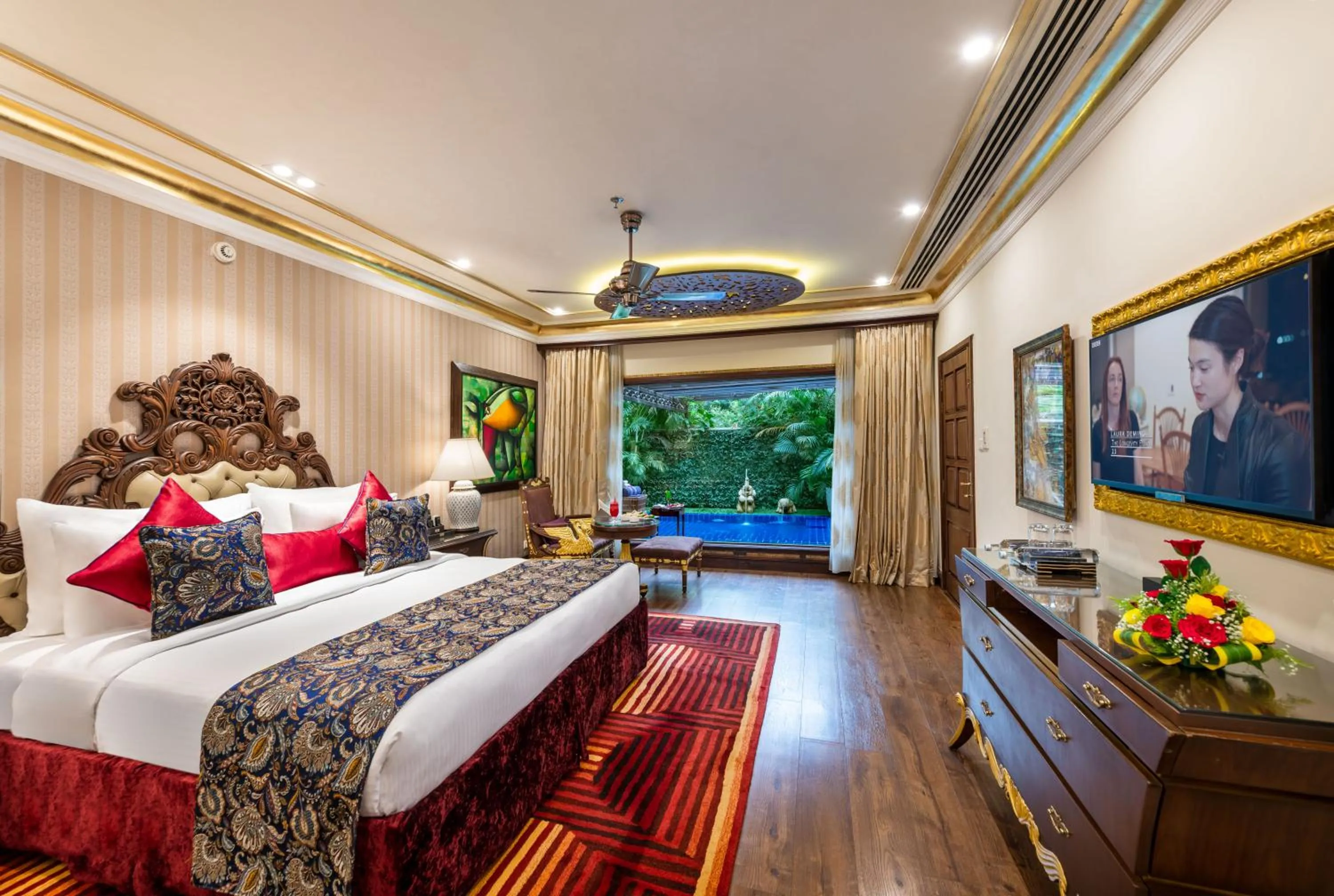 Bedroom, Bed in Mayfair Lagoon