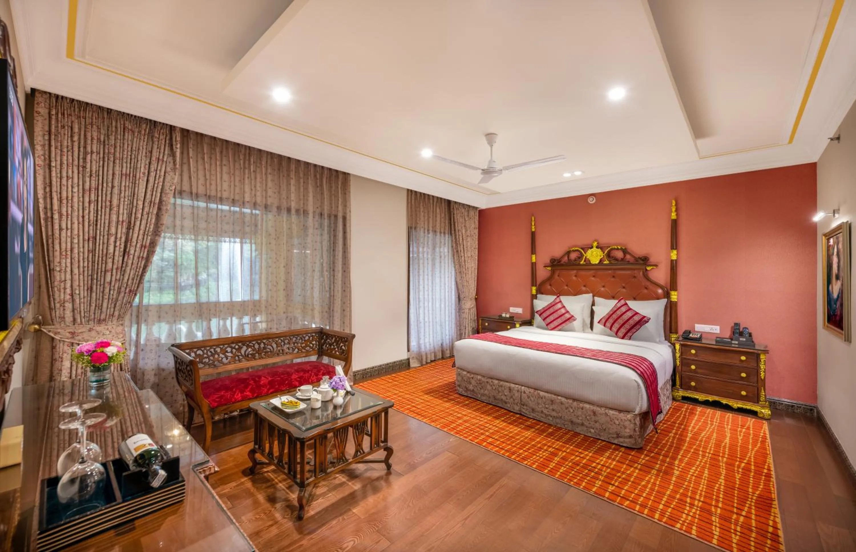 Photo of the whole room, Bed in Mayfair Lagoon