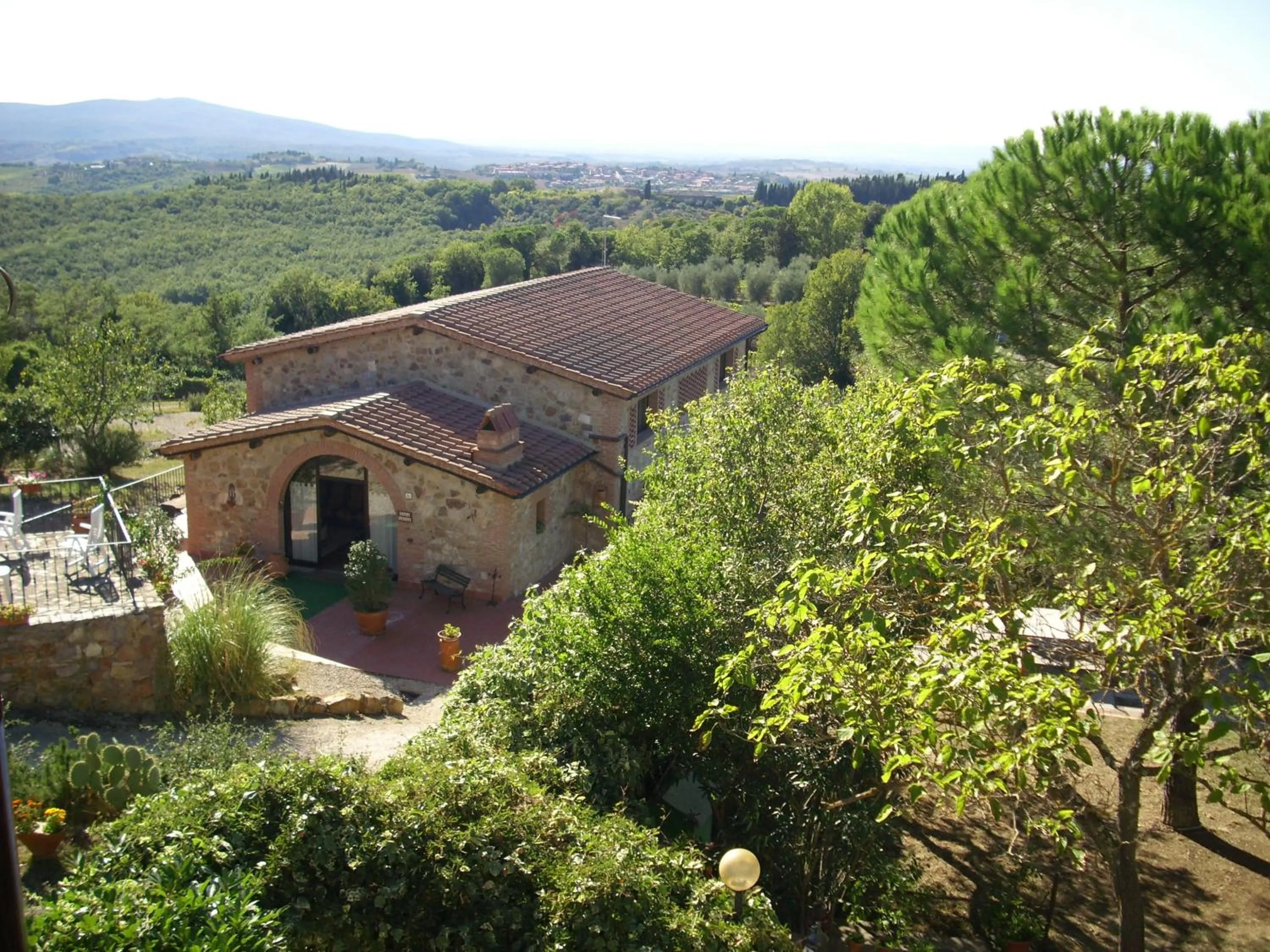 Facade/entrance in Casa Lucia in Chianti