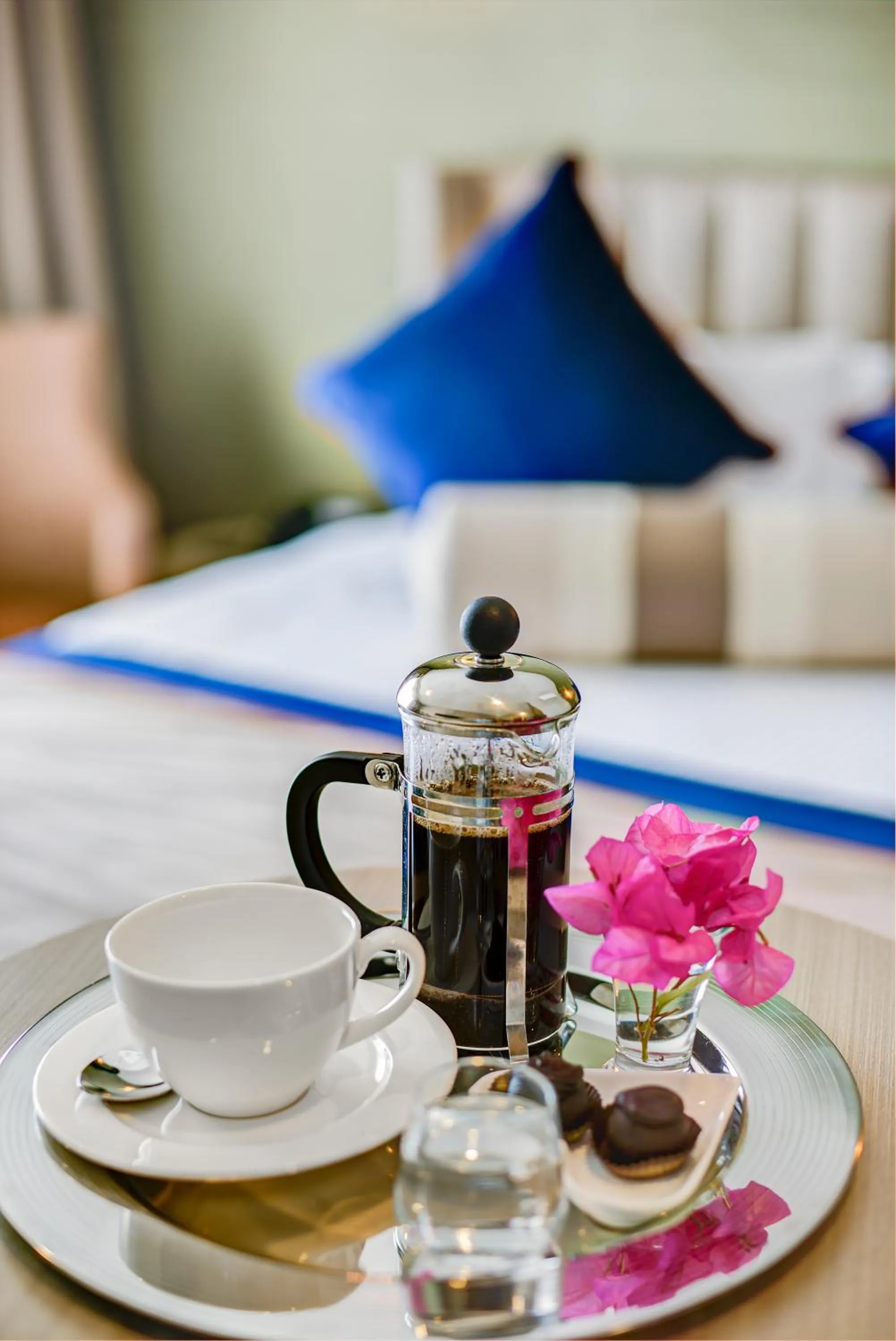 Coffee/tea facilities, Bed in Nobel Hotel