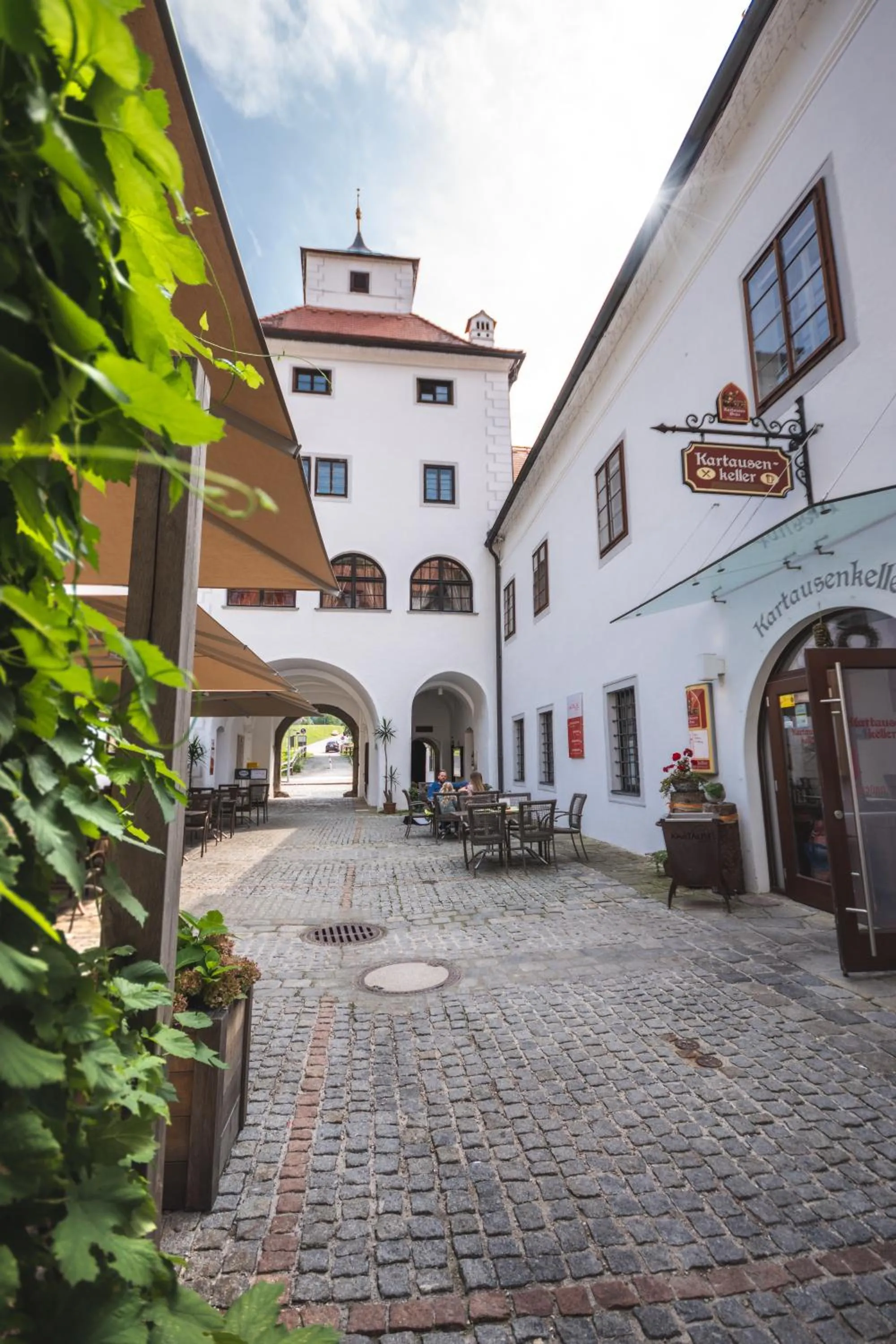 Property building in Hotel Kartause