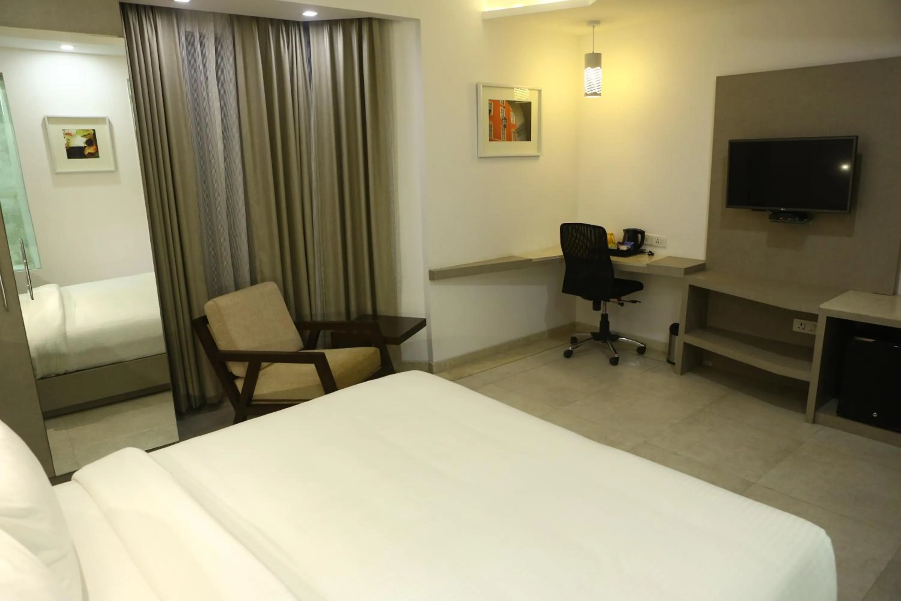 Bed in Keys Lite by Lemon Tree Hotels, Mayfield, Gurgaon