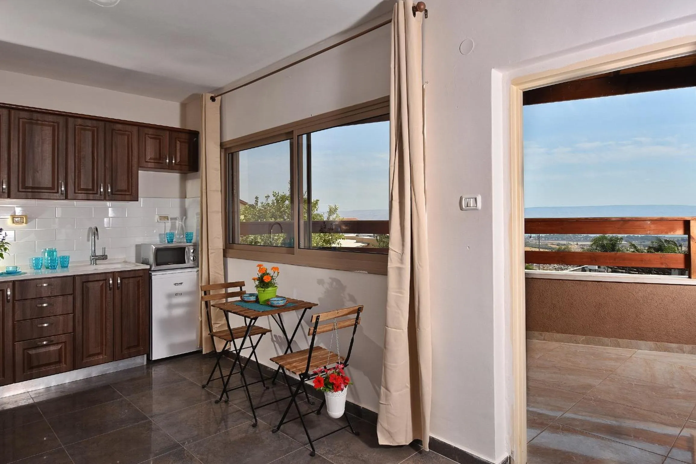 Kitchen or kitchenette in Zug Yonim