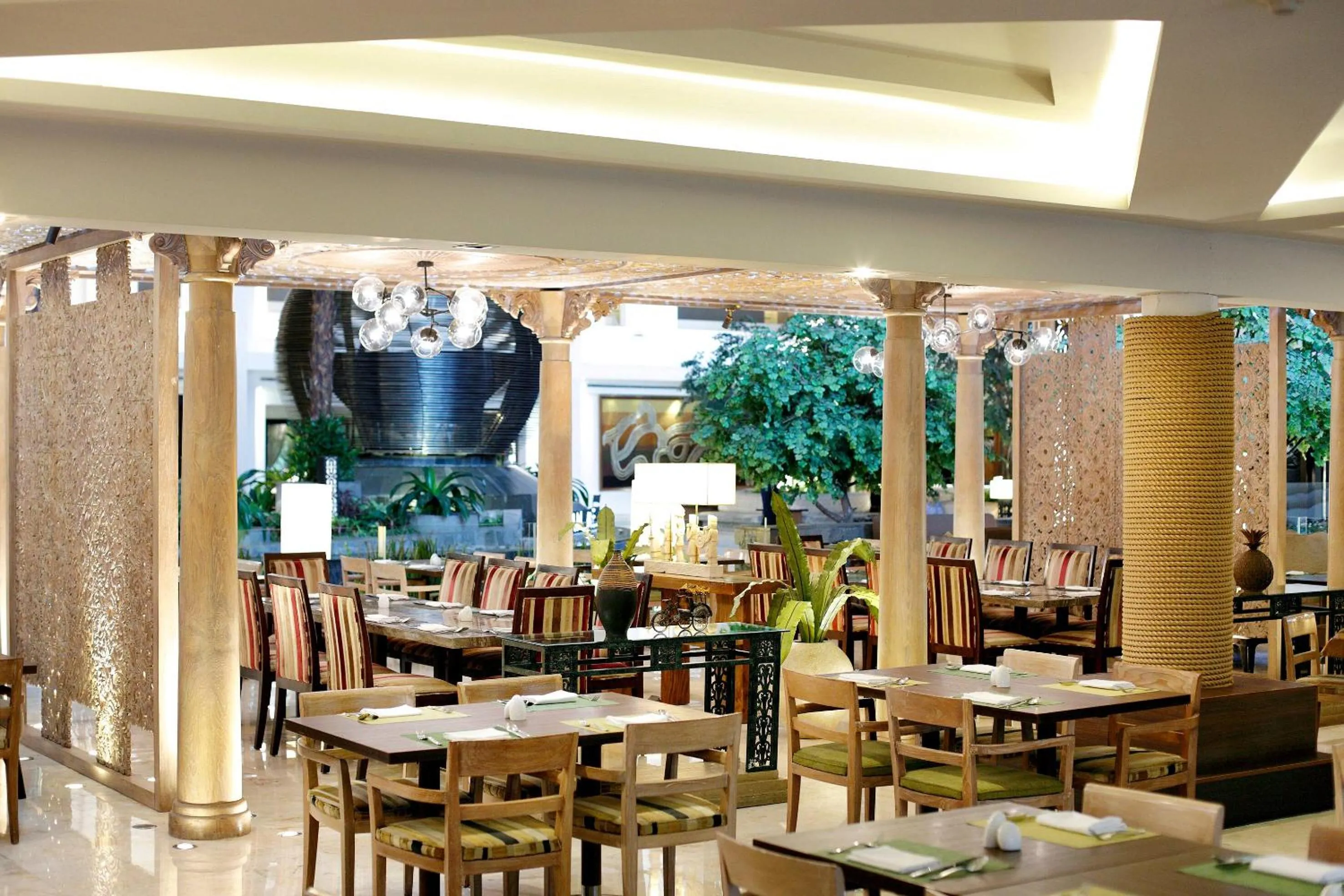Restaurant/places to eat in Gran Melia Jakarta
