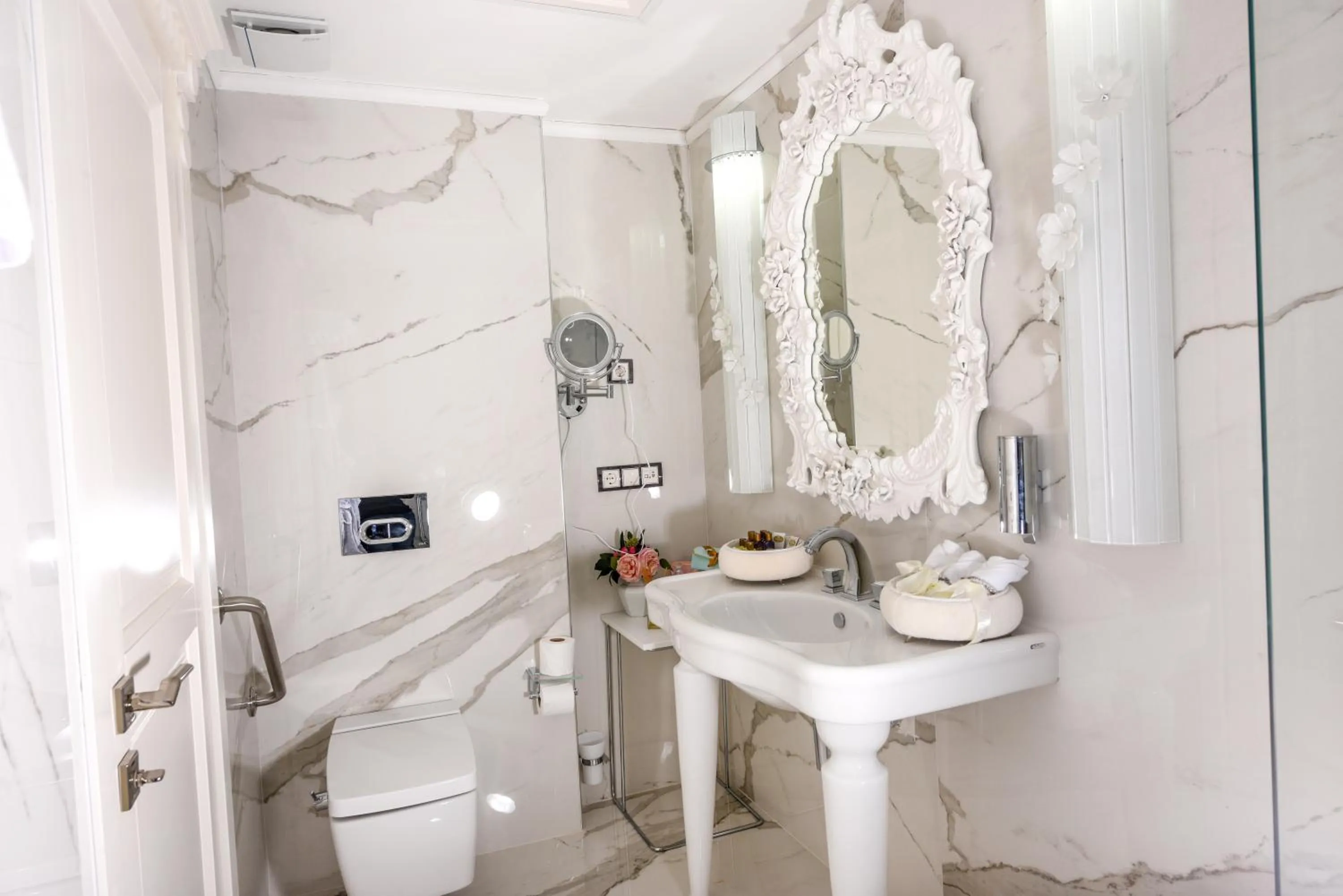 Decorative detail in My House Otel