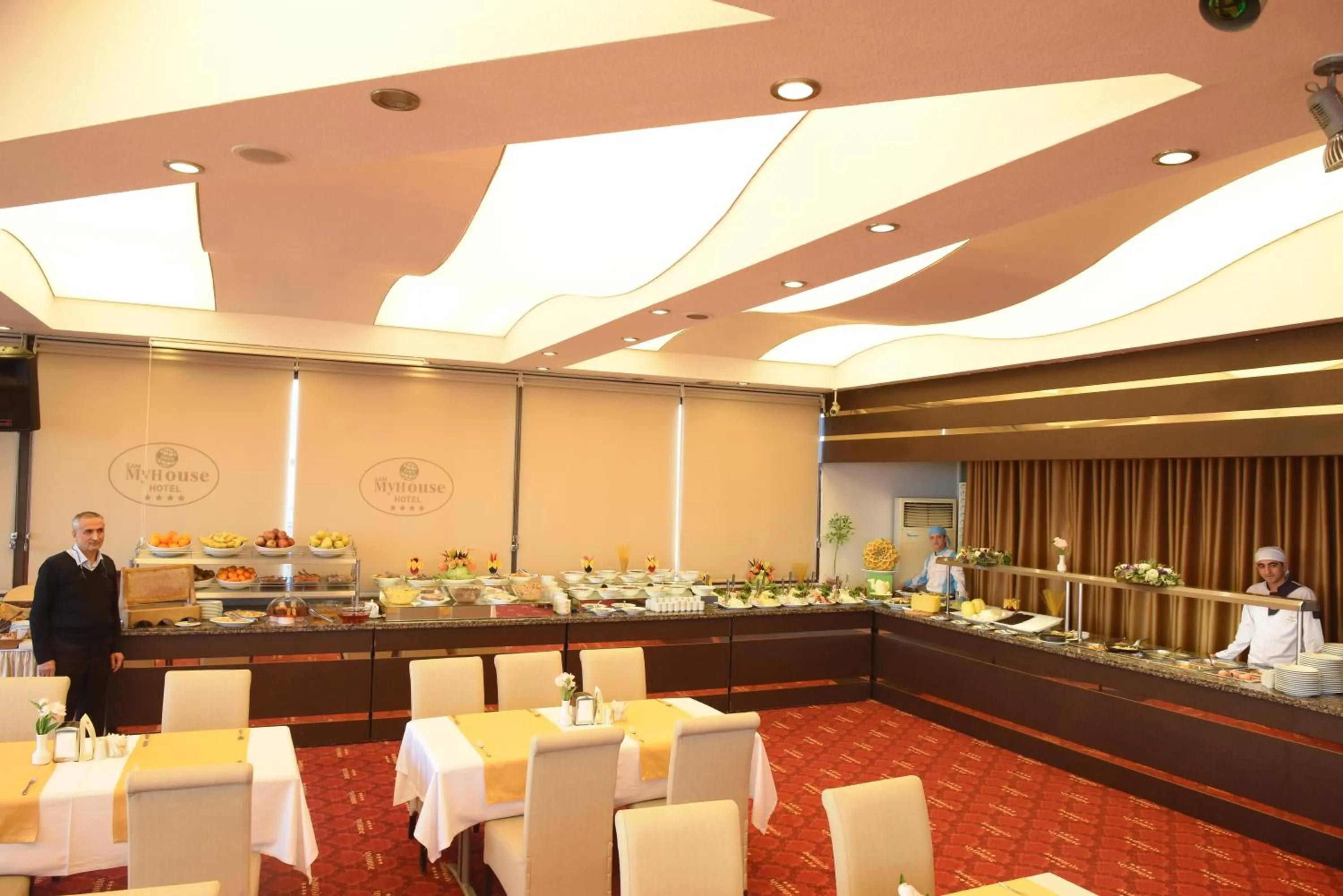 Food and drinks in My House Otel