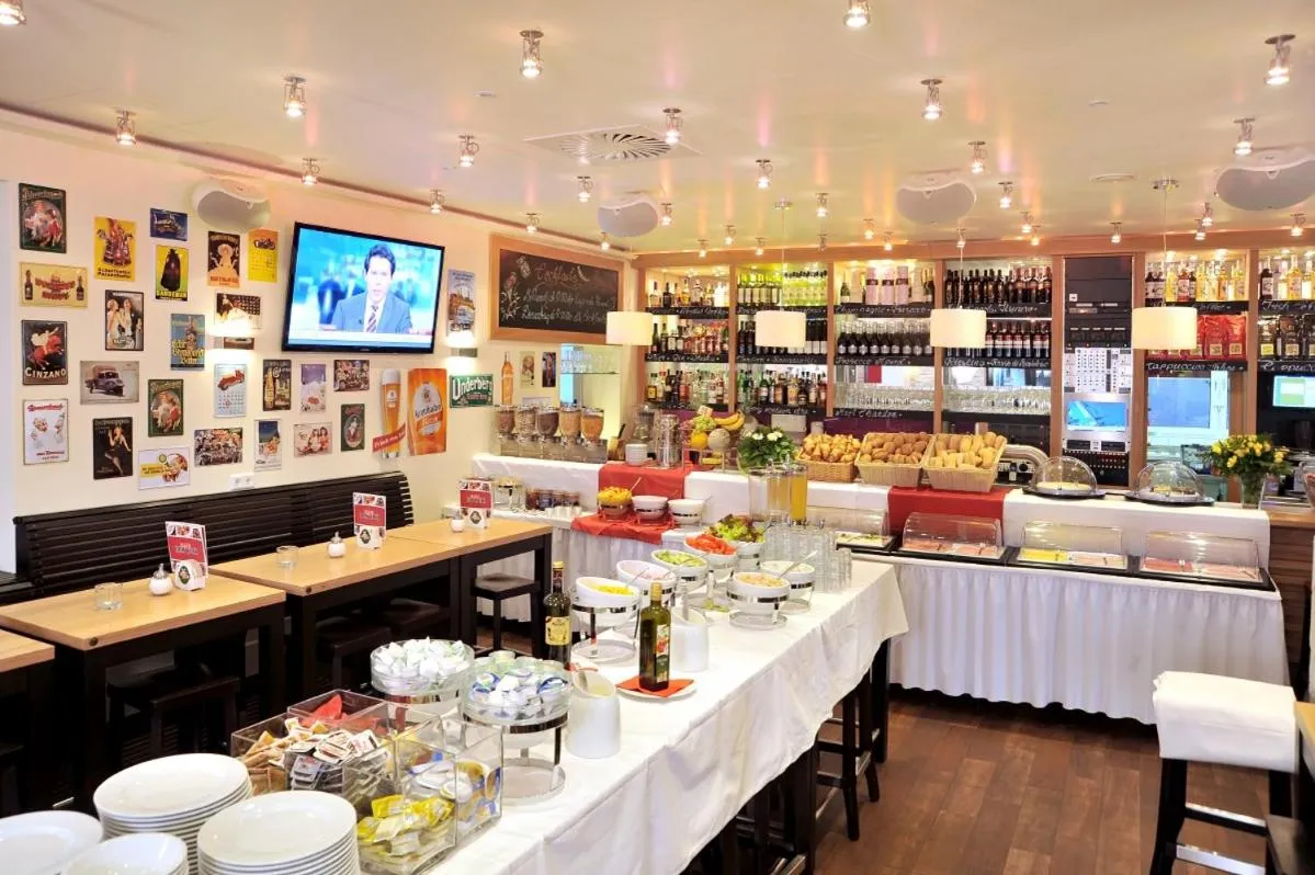 Buffet breakfast in Stadthotel Langenfeld