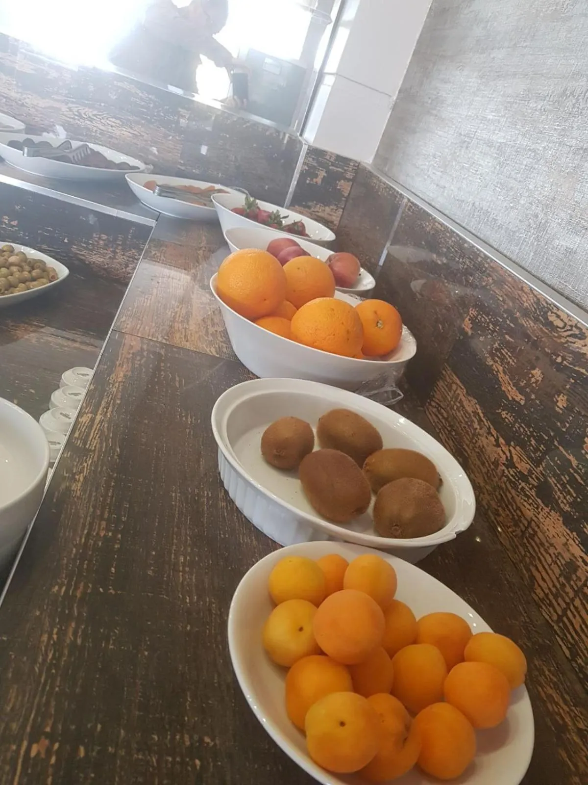 Food and drinks in Kent Hotel